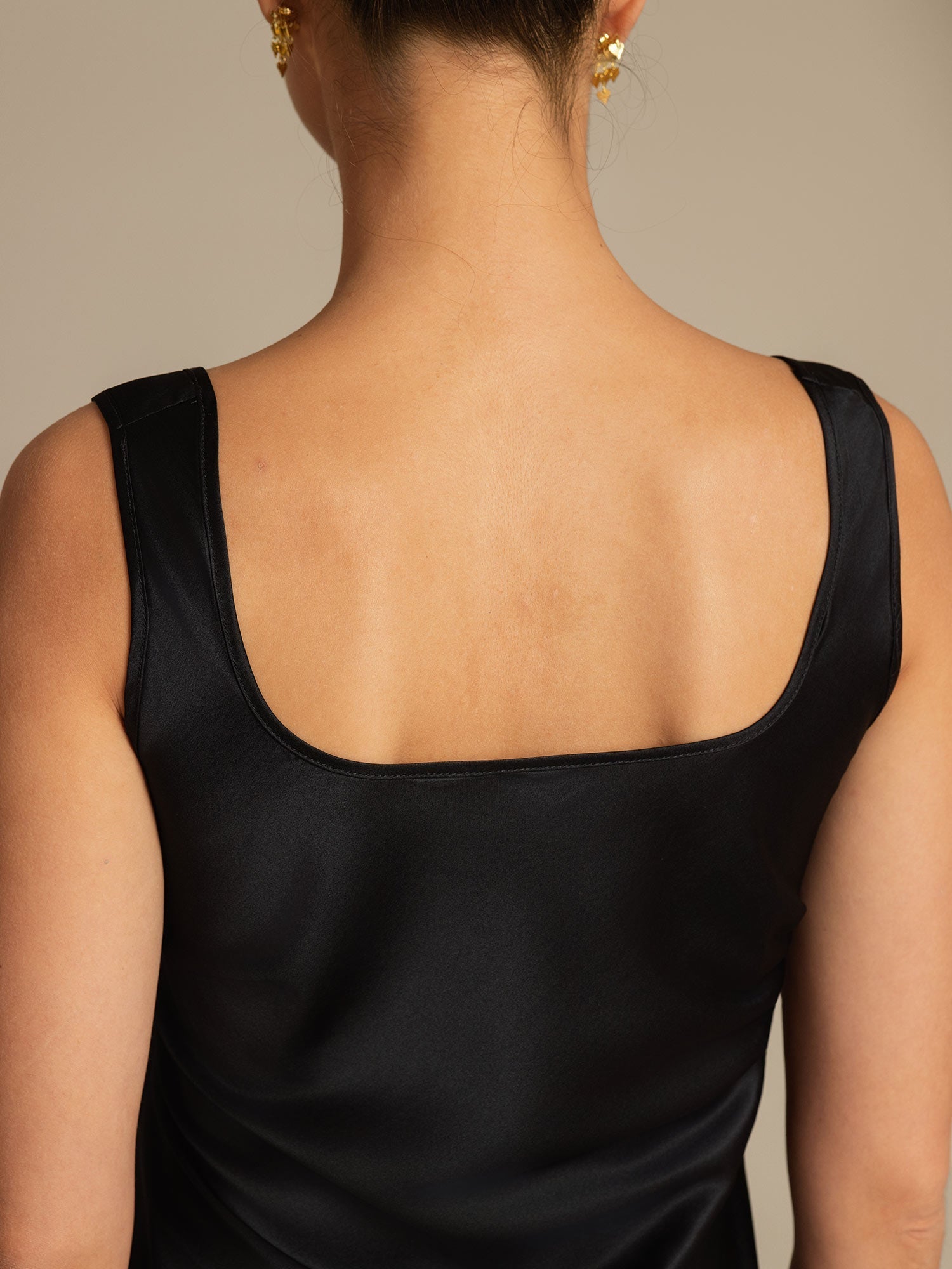 [Black] SilkSilky-AU 19Momme Silk U Neck Camisole 007,