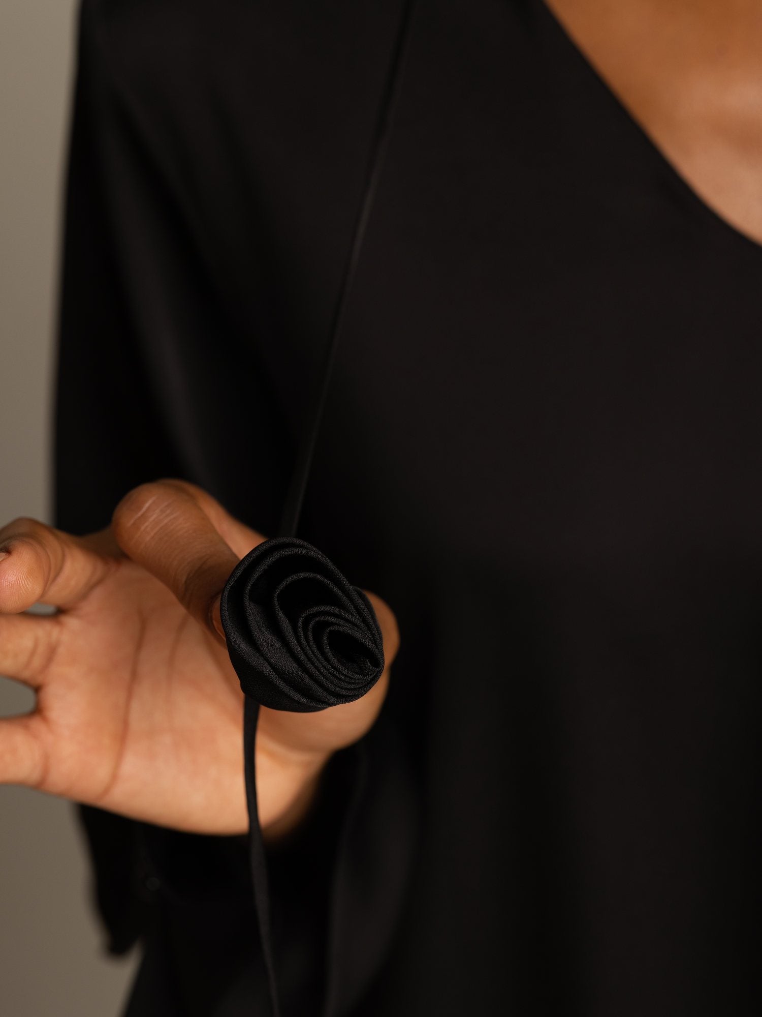 [Black] SilkSilky-AU 19Momme Stretch Silk Double Georgette Long Sleeve V Neck Blouse 005