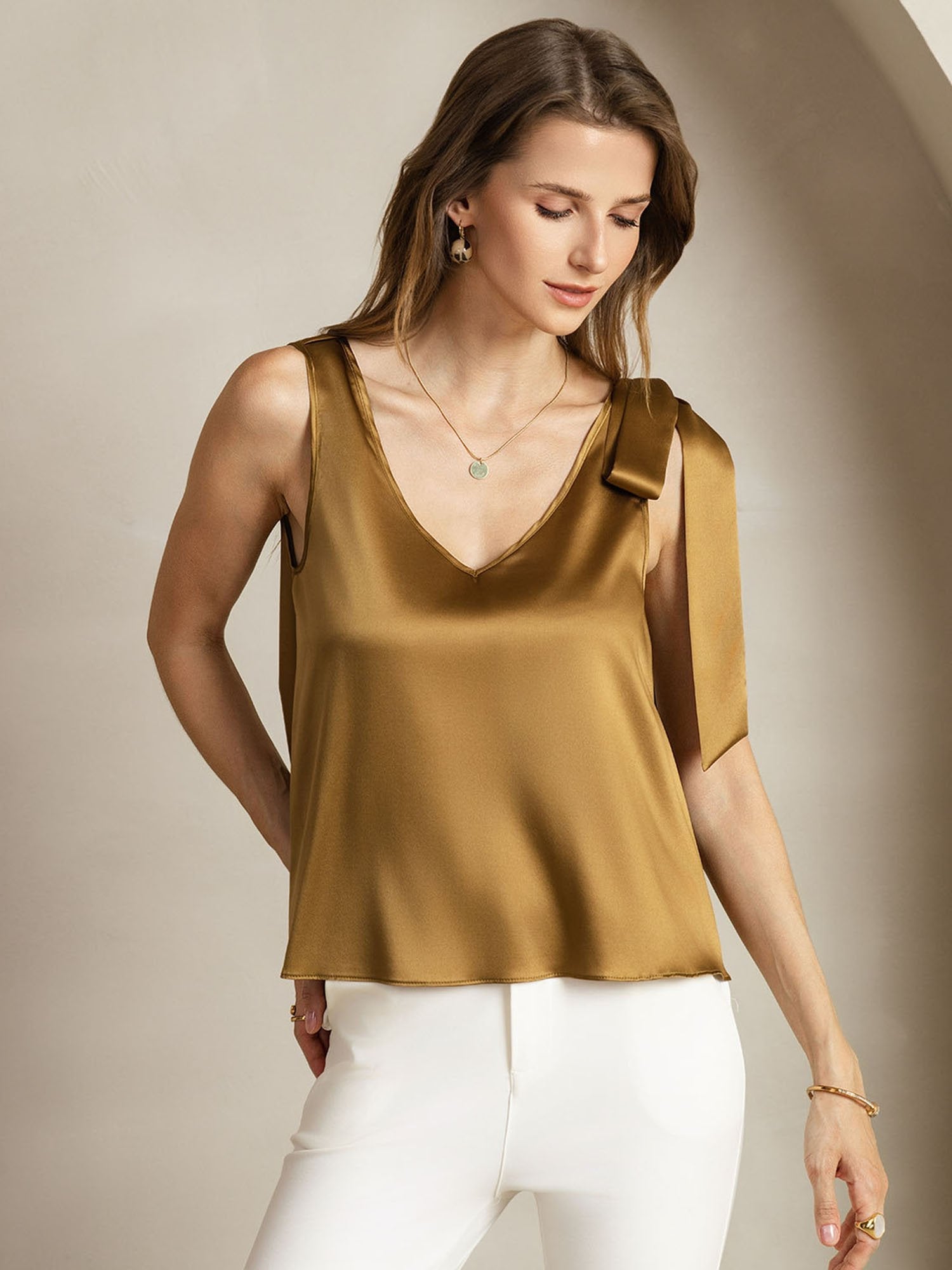 [Bronze] SilkSilky-AU 19Momme Silk V Neck Women's T-Shirt 001
