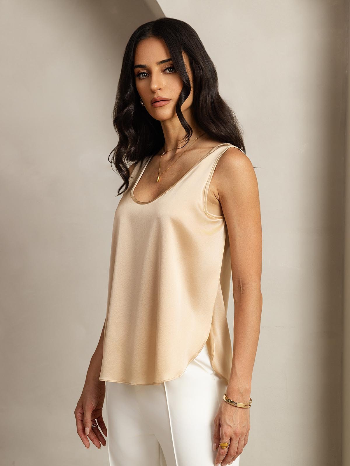 [Champagne] SilkSilky-AU 19Momme Silk U Neck Women's T-Shirt 001