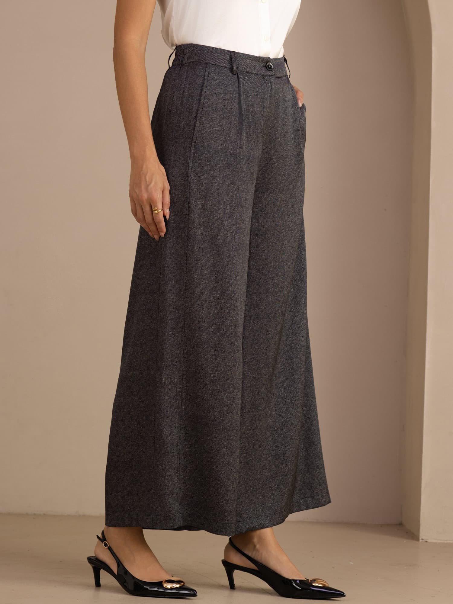 [Black] SilkSilky-AU Womens Pants 001