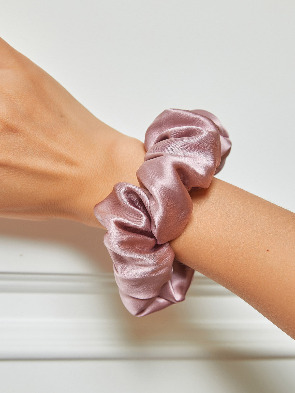 SilkSilky-AU 19Momme Pure Silk Scrunchie PaleMauve 001