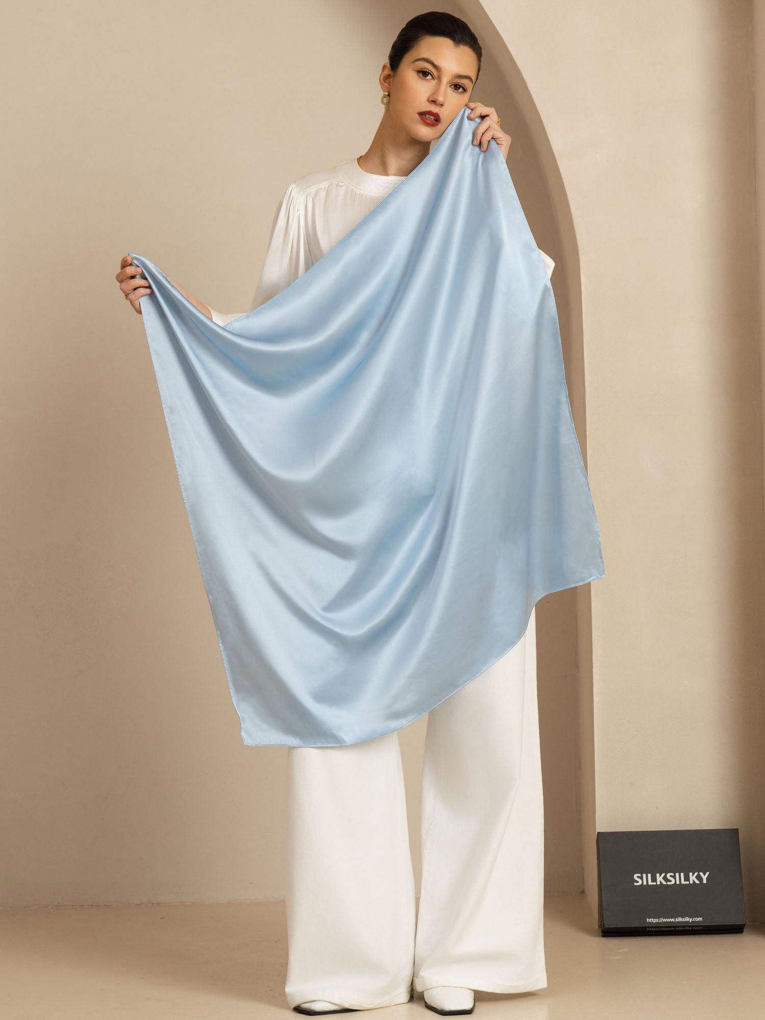 [LightBlue] SilkSilky-AU Pure Silk Scarf 001