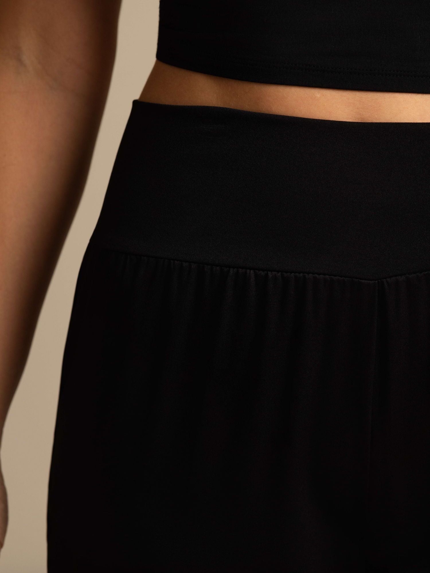 [Black] SilkSilky-AU 19Momme Silk Womens Pants 004