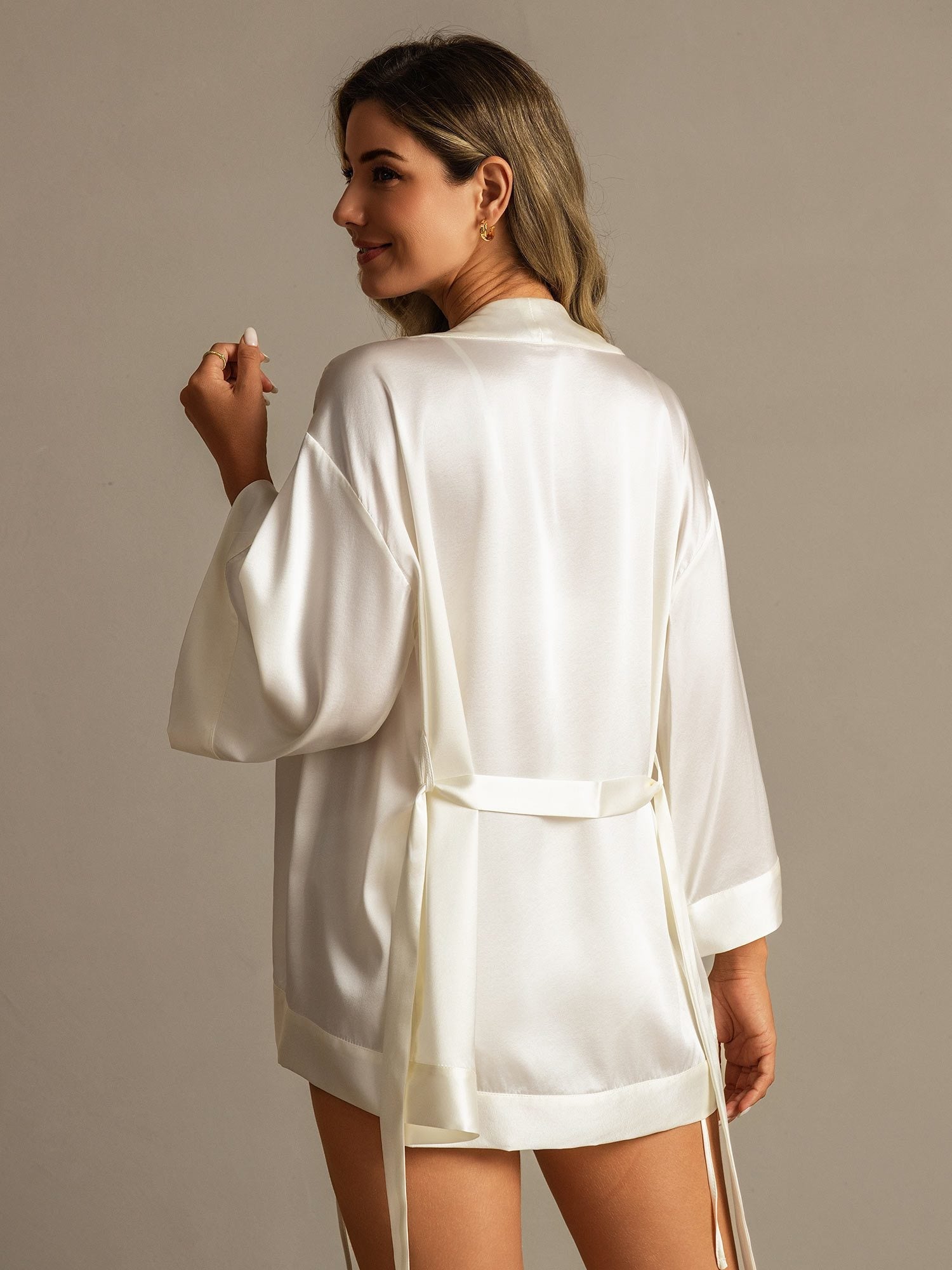 [White] SilkSilky-AU 19Momme Silk Womens Robe 002,