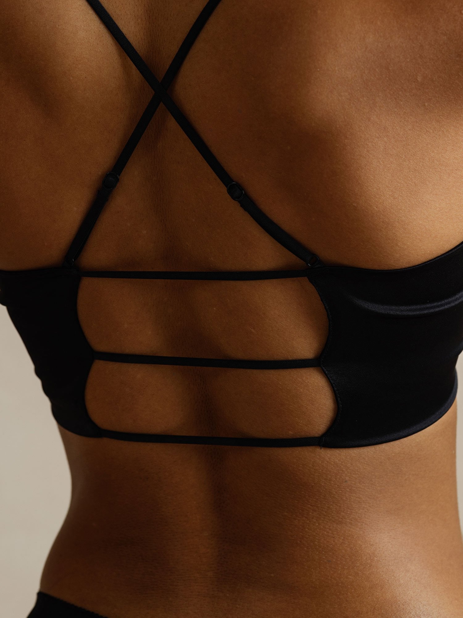 [Black] SilkSilky-AU Pure Silk Bra 005