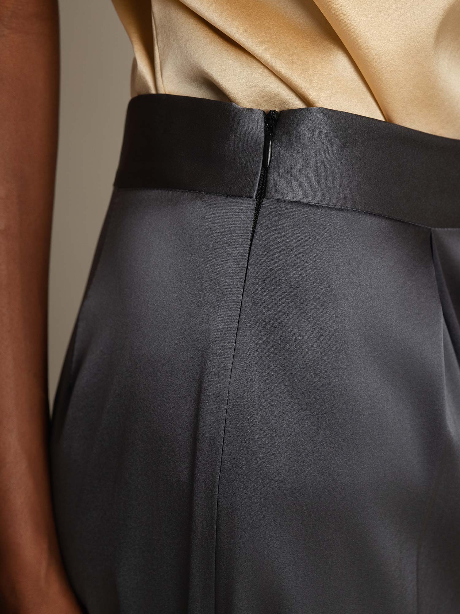 [Dark Gray] SilkSilky-AU 19Momme Stretch Silk Charmeuse Women's Pants 005