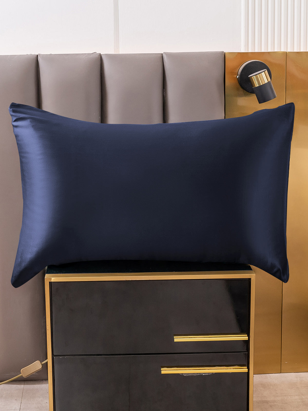 SilkSilky AU 22Momme Pure Silk Pillowcase DarkBlue 004