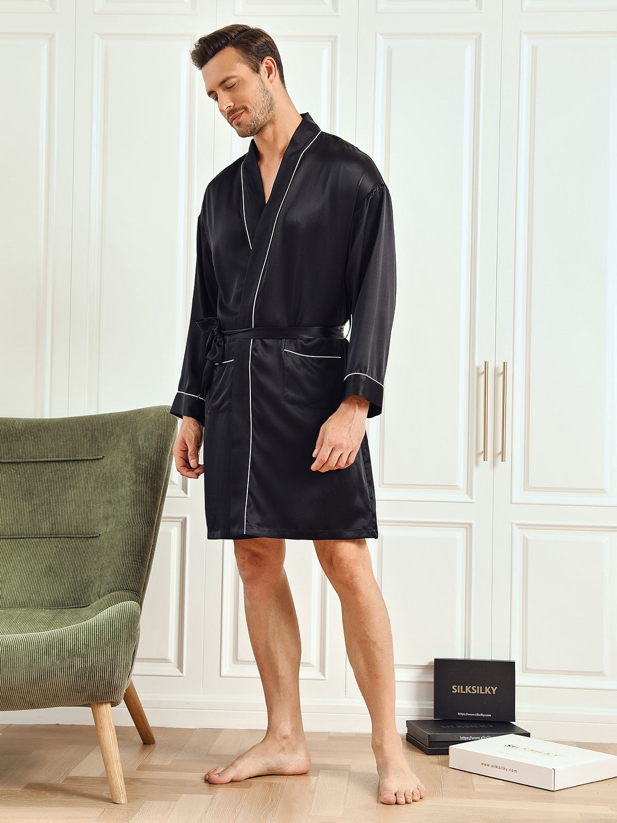 SilkSilky AU Pure Silk 3/4 Sleeve Mens Robe Black 005