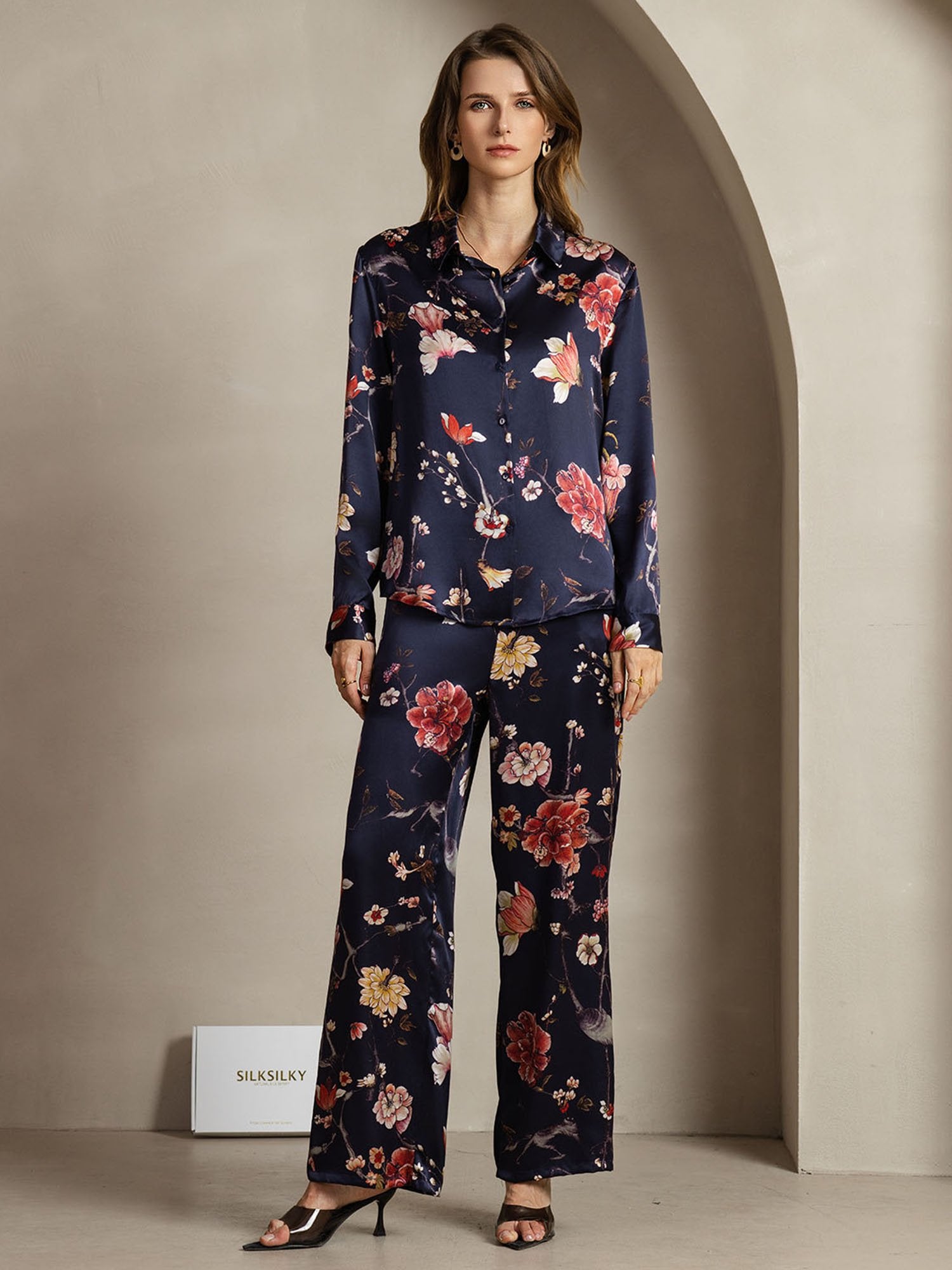 [NavyFloral] SilkSilky-AU 19Momme Silk Lapel Collar Women''s Outfit Sets 001