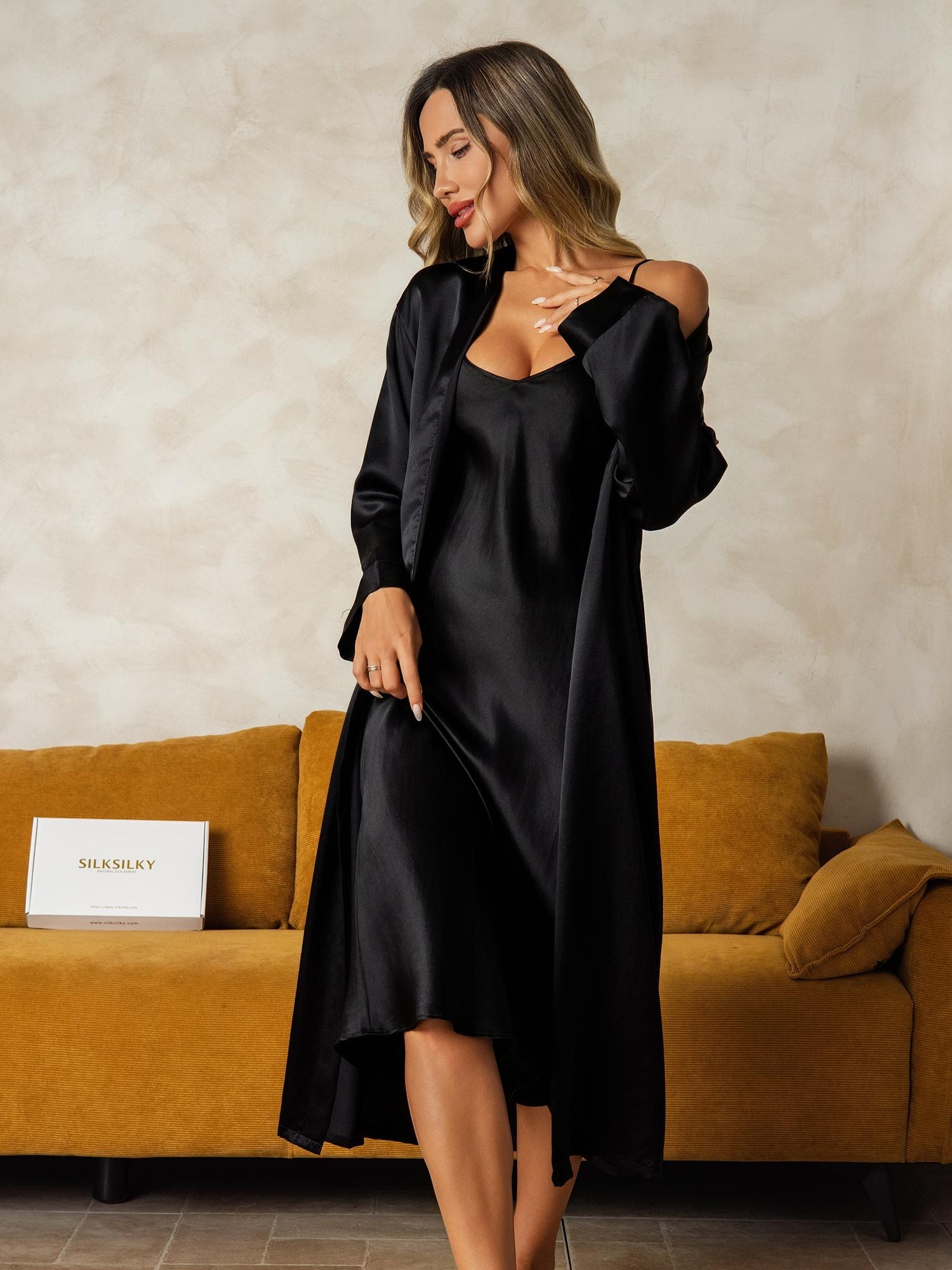 [Black] SilkSilky-AU Pure Silk V Neck Nightgown&Dressing Gown Set 003
