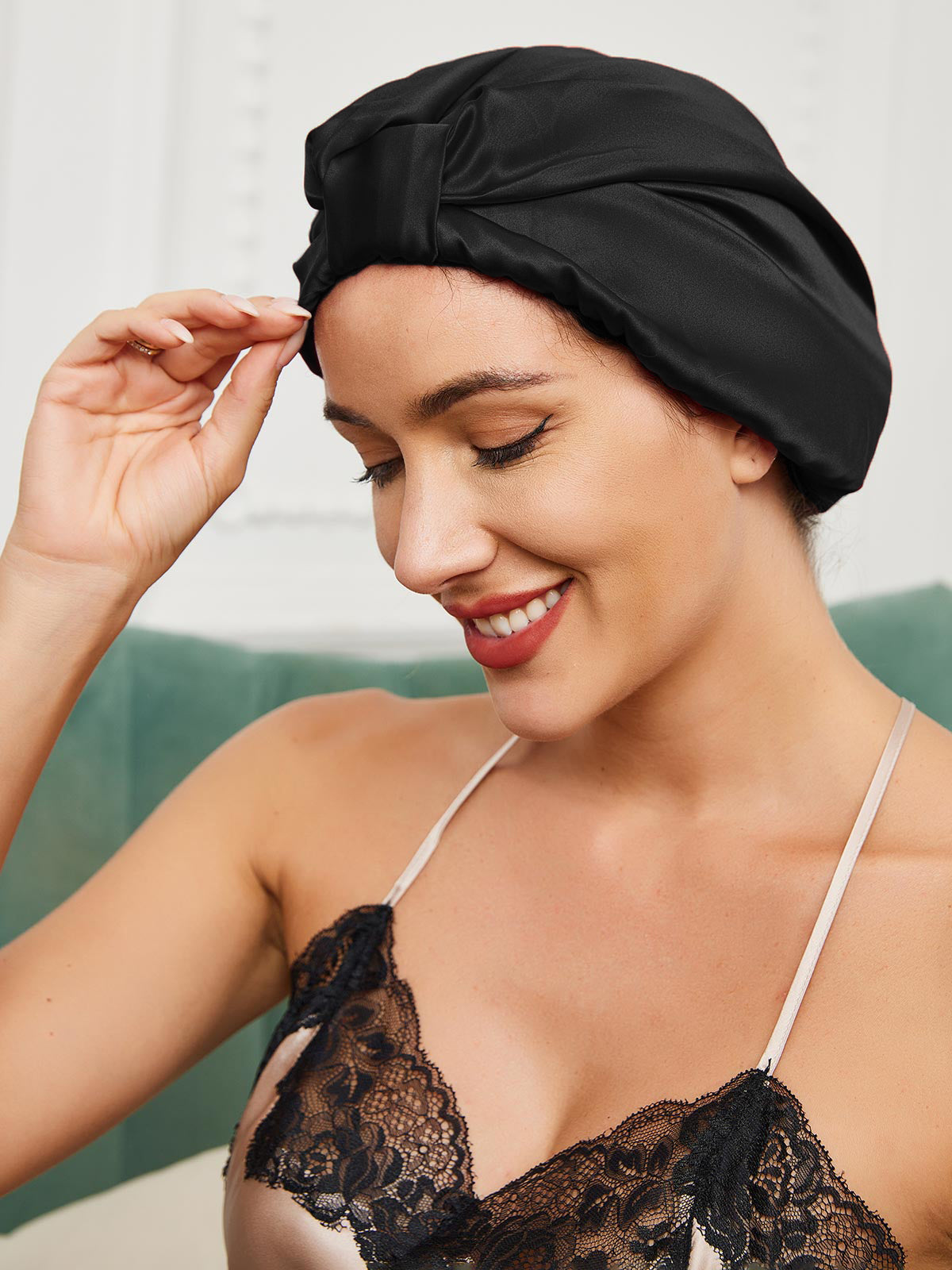 [Black] SilkSilky-AU Pure Silk Sleep Cap 001