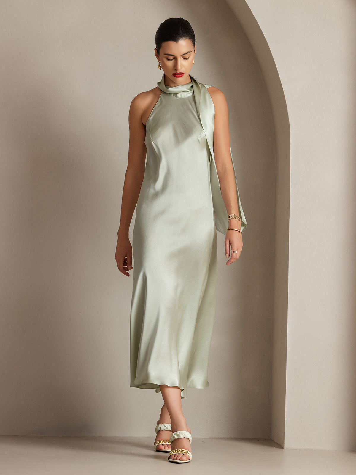 [Light Green] SilkSilky-AU 19Momme Silk Sleeveless Tie Neck Dress 001
