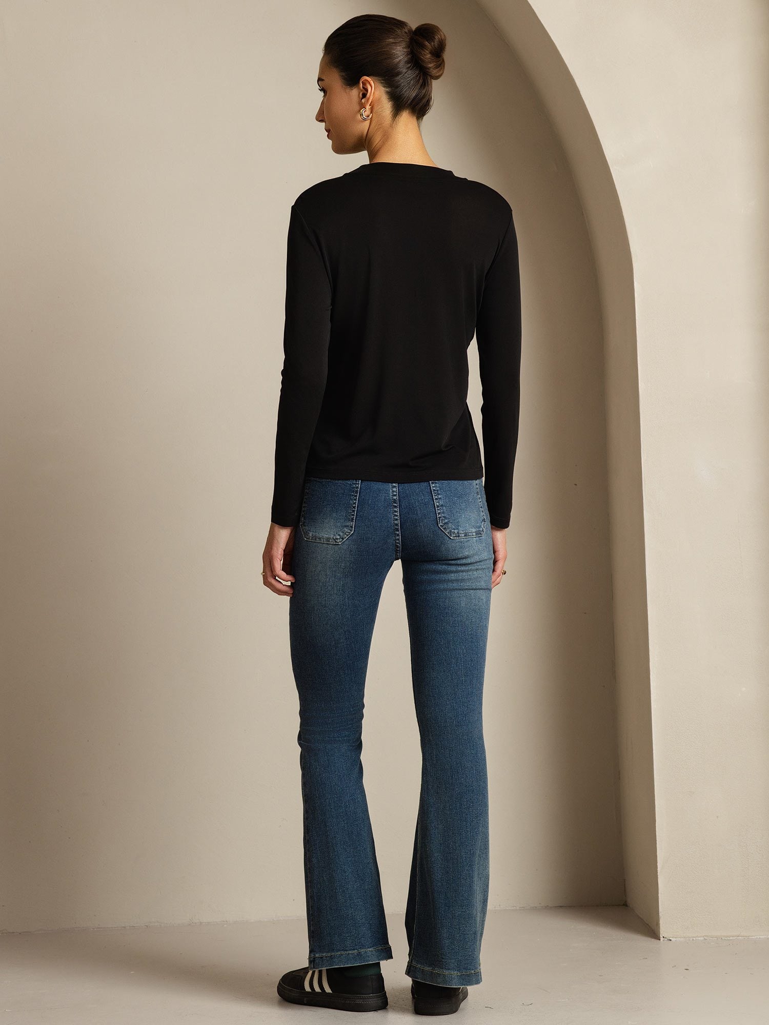 [Black] SilkSilky-AU Pure Silk Round Neck Women's T-Shirt 005