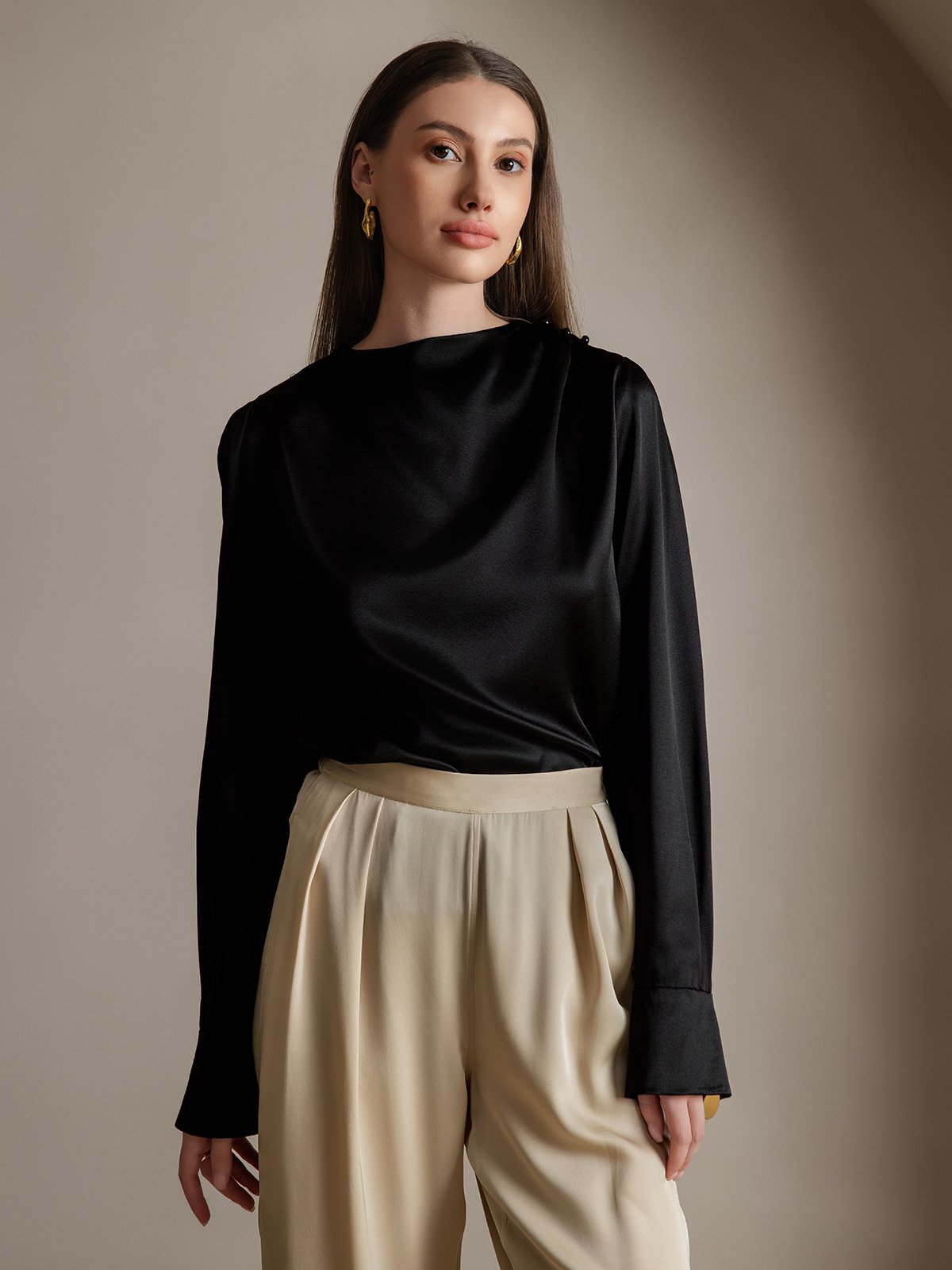 [Black] SilkSilky-AU 19Momme Silk Boat Neck Women's Shirt 001