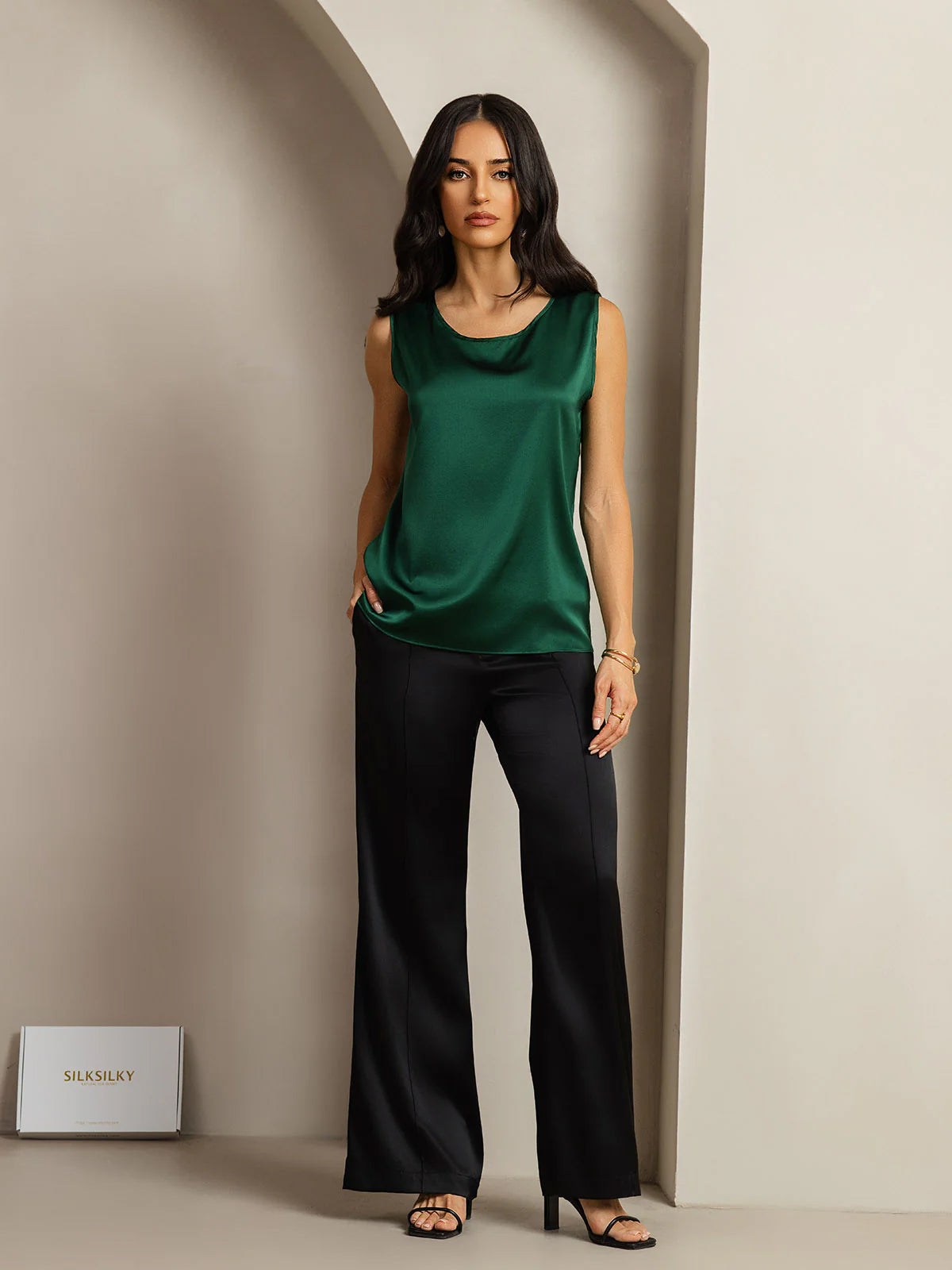 [Dark Green] SilkSilky-AU 19Momme Silk Round Neck Camisole 009