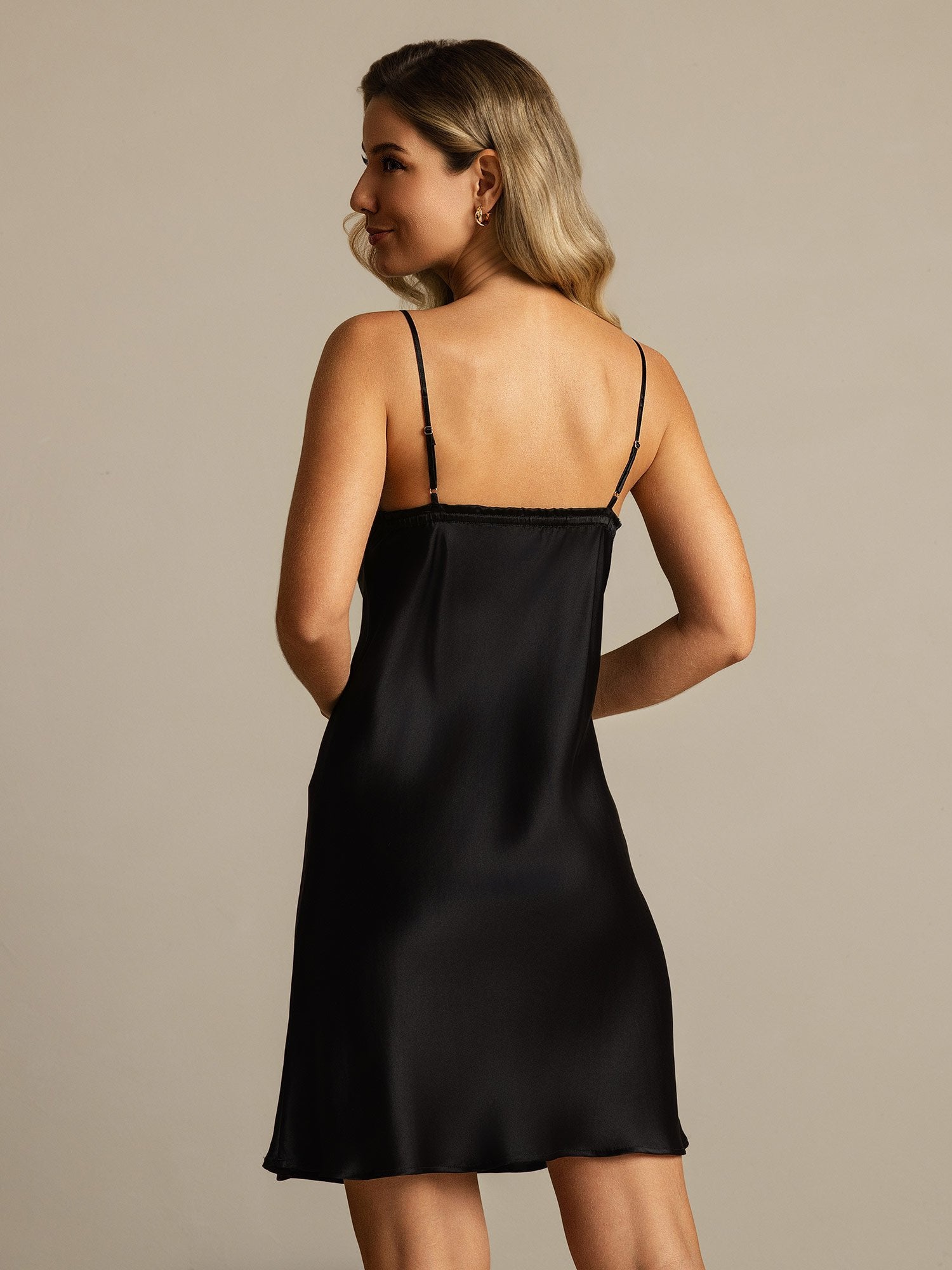 [Black] SilkSilky-AU Pure Silk Nightgown 002