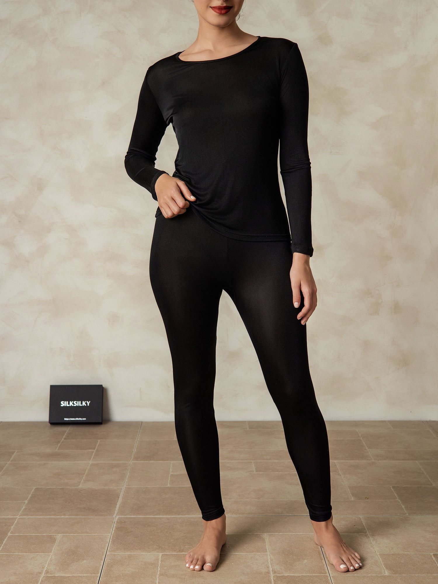 [Black] SilkSilky-AU Silk Knitted Round Neck Women's Pyjamas 001