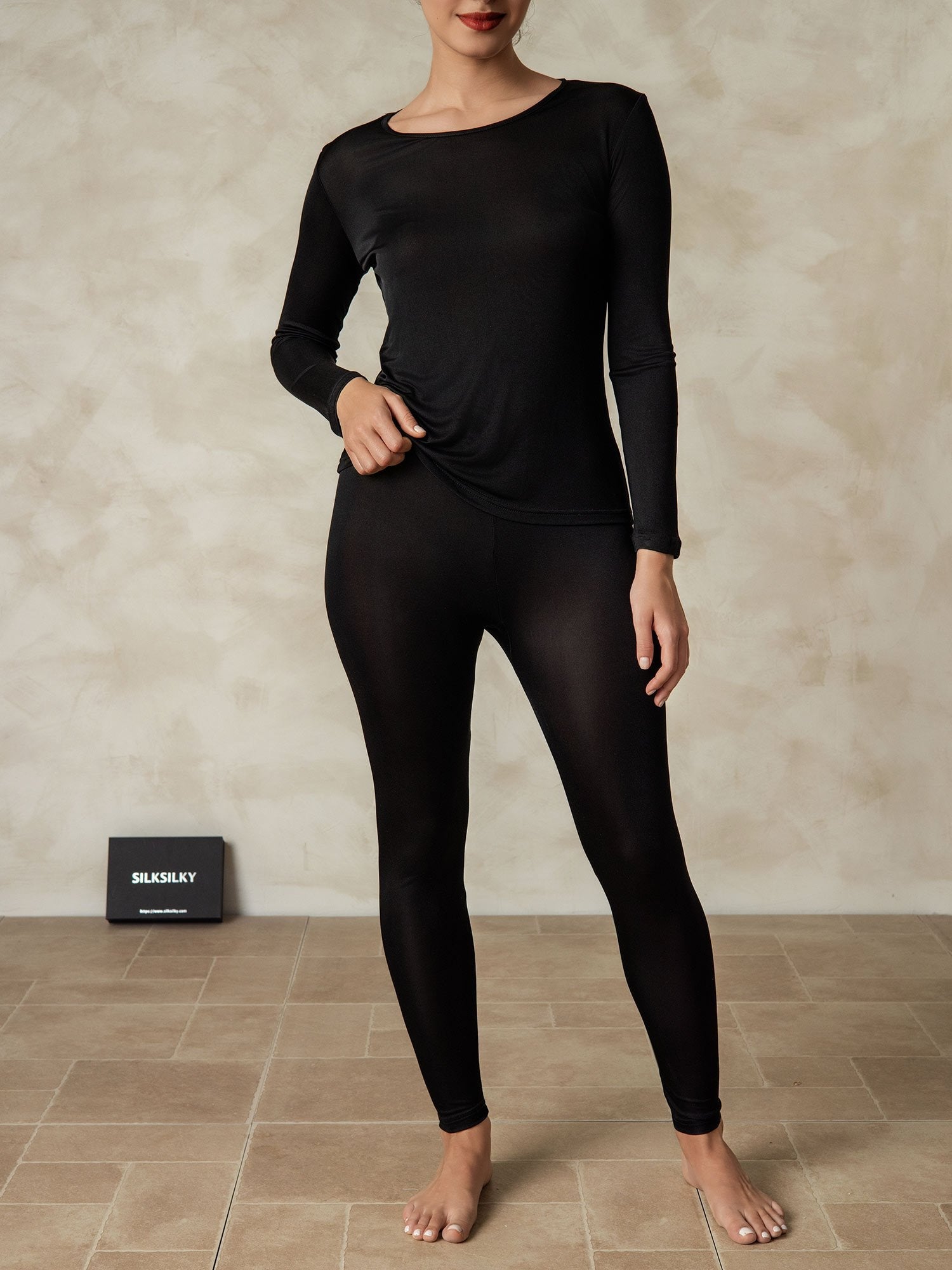 [Black] SilkSilky-AU Silk Knitted Round Neck Long Johns 001