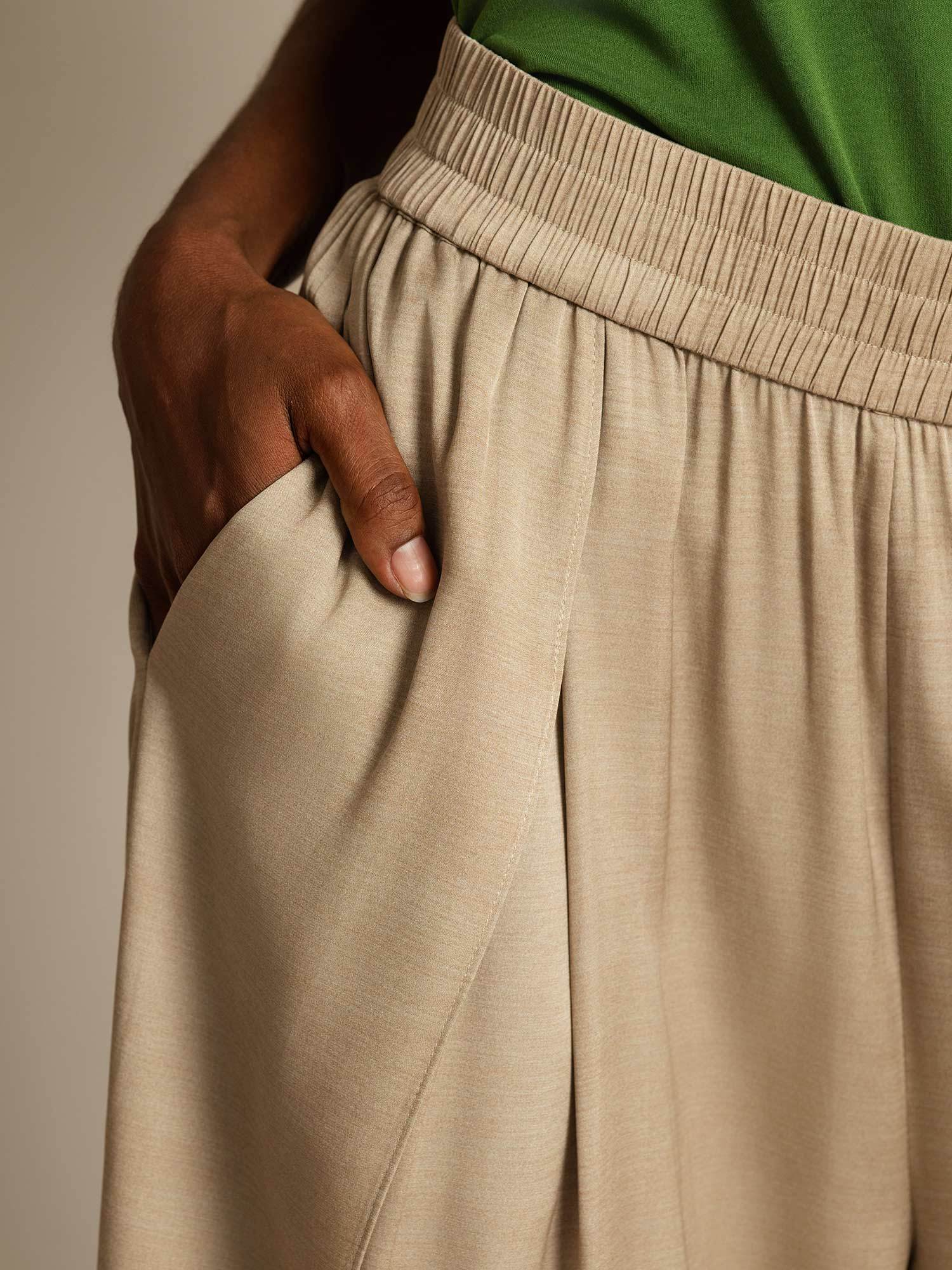 [Tan] SilkSilky-AU 19Momme Silk Womens Pants 004