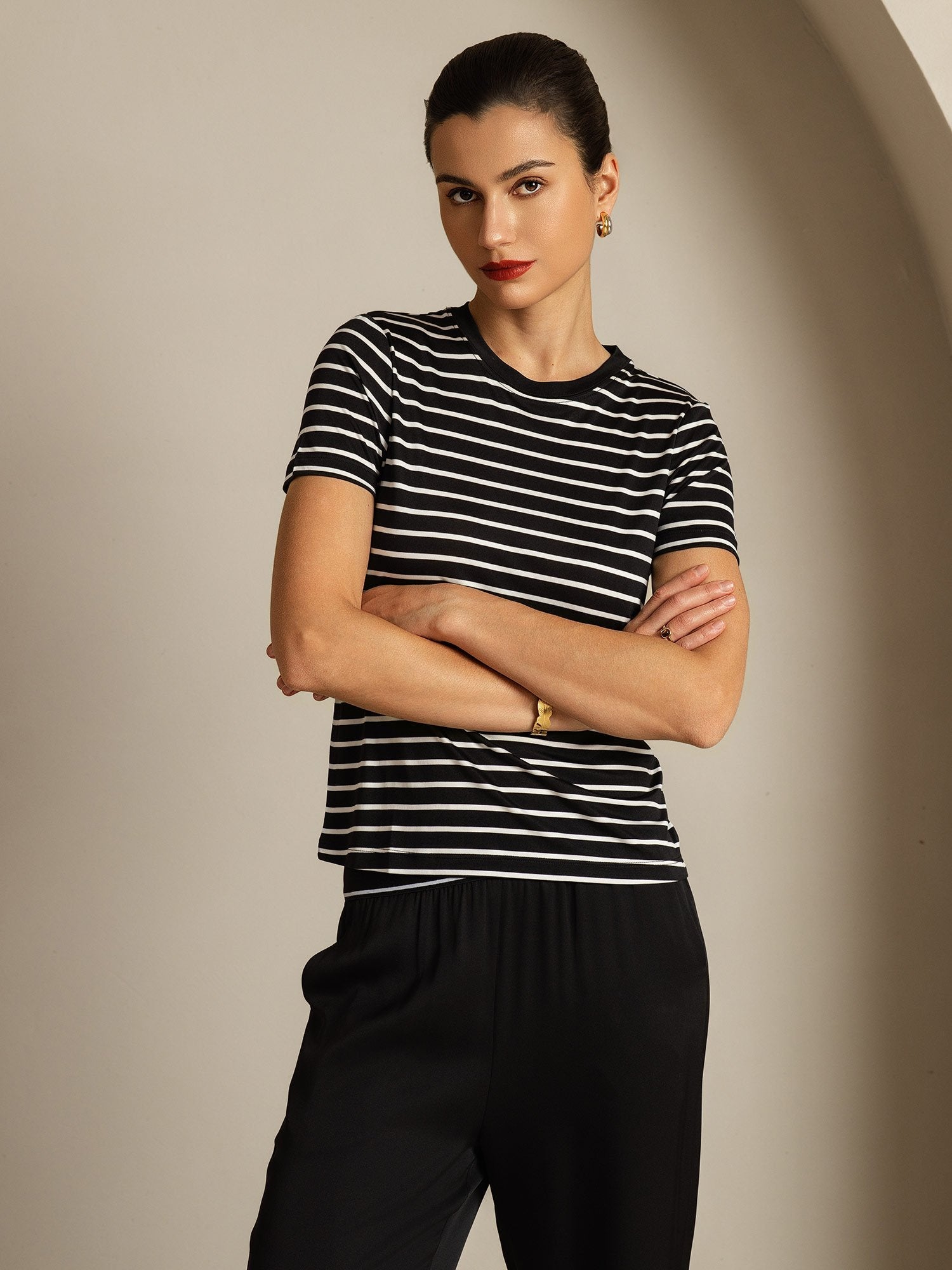 [BlackStripe] SilkSilky-AU Pure Silk Round Neck Women's T-Shirt 005