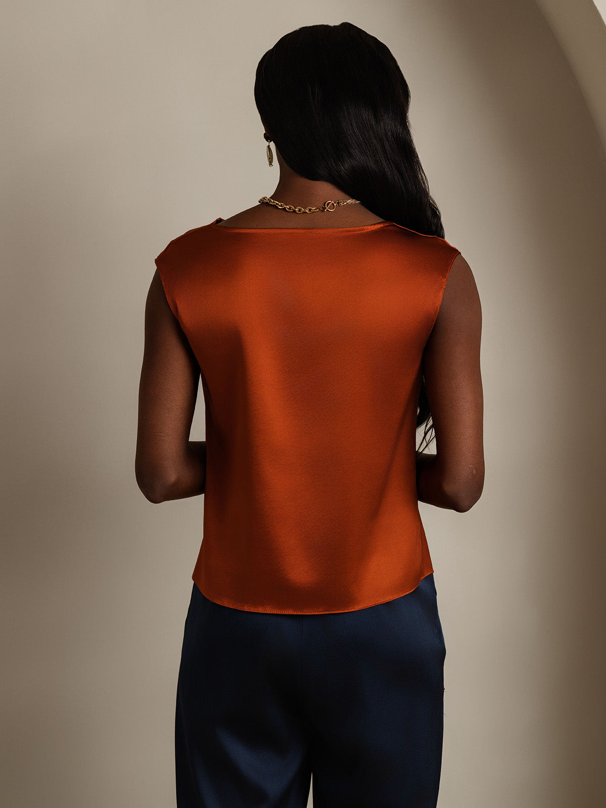 [Caramel] SilkSilky-AU 19Momme Silk Sleeveless Cowl Neck Women's T-Shirt 002