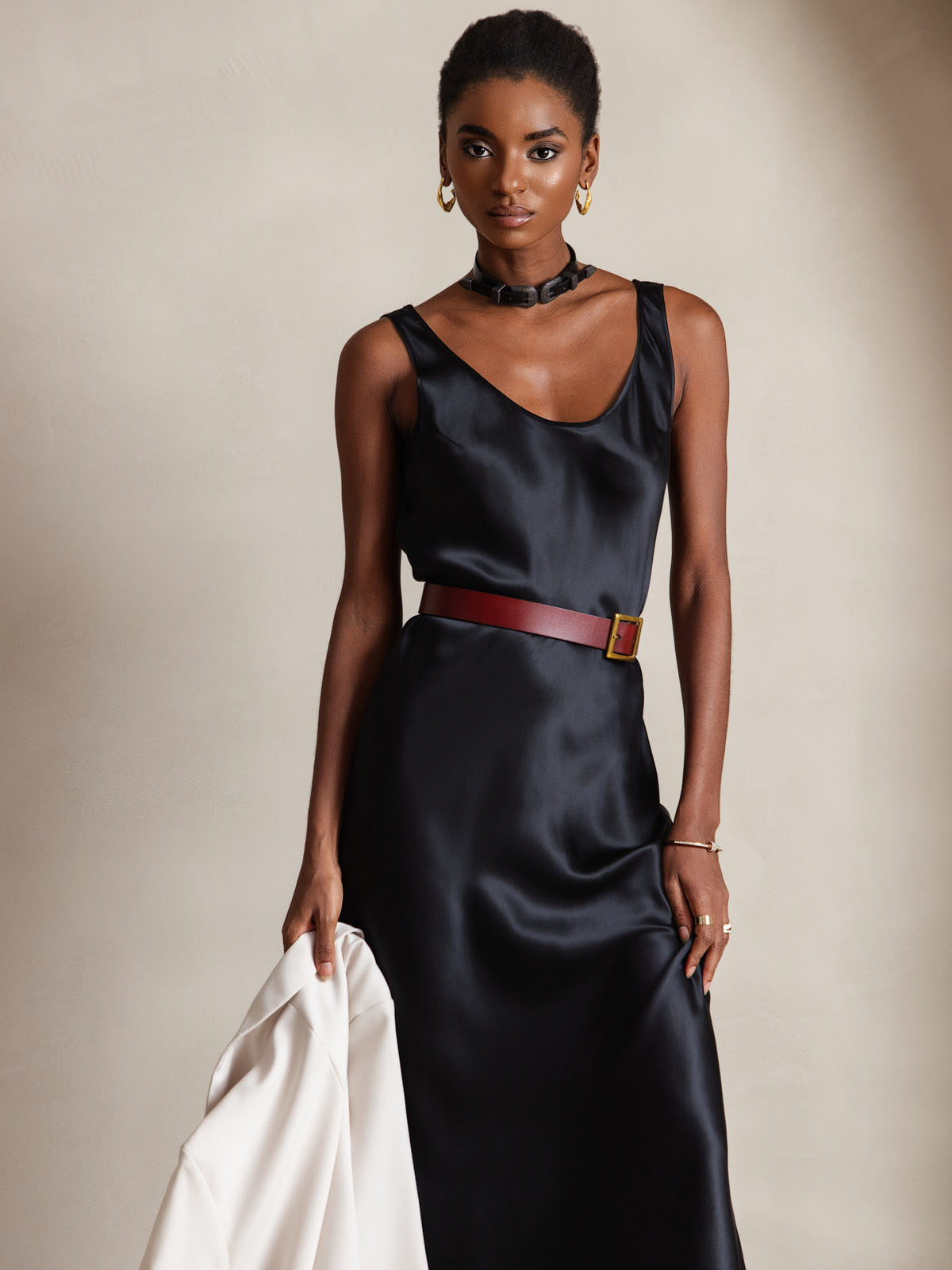 [Black] SilkSilky-AU Pure Silk Boat Neck Dress 001