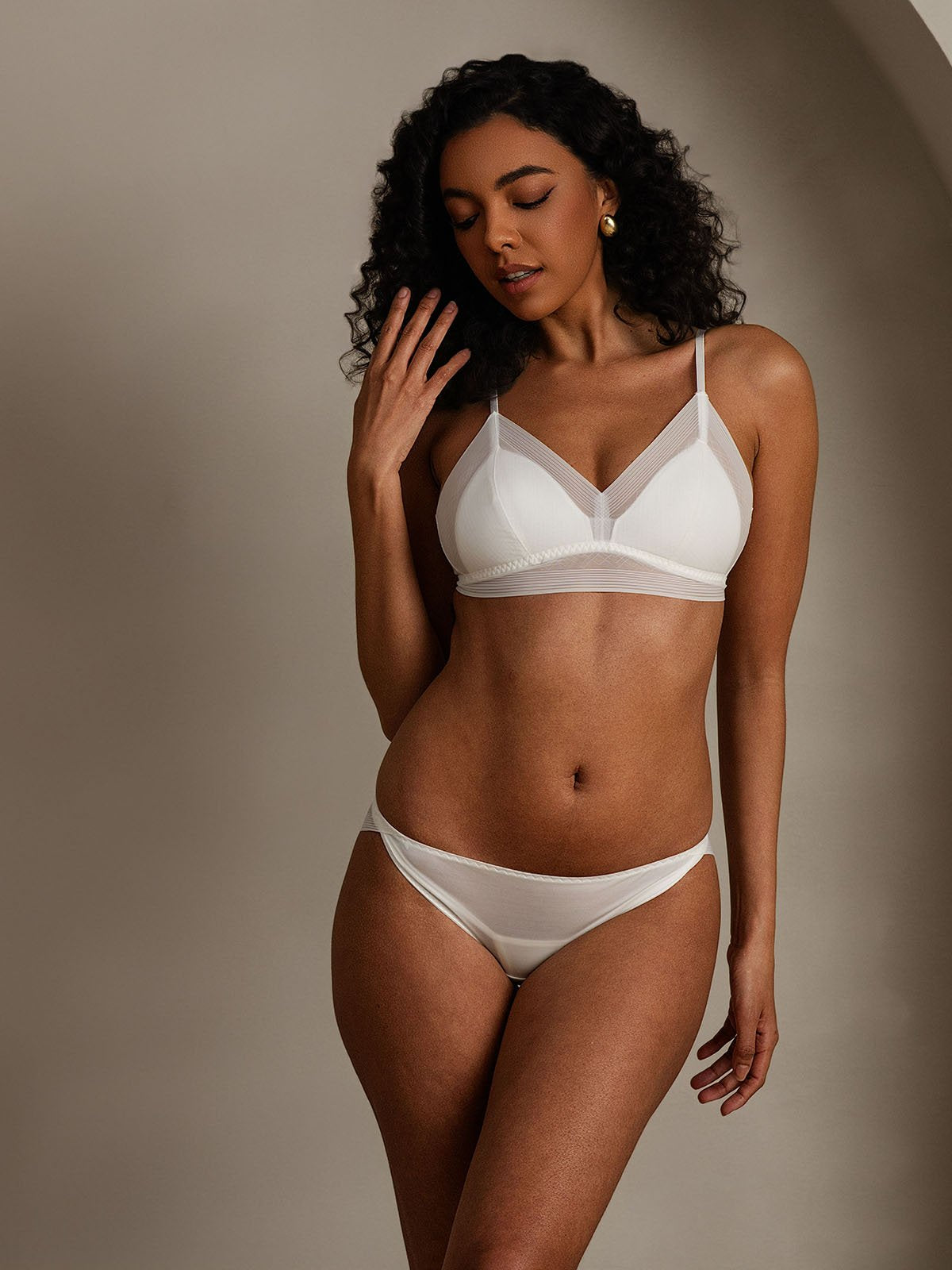 SilkSilky-AU Pure Silk Bra&Panty Set White 001