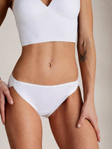 [White] SilkSilky-AU Panty 001