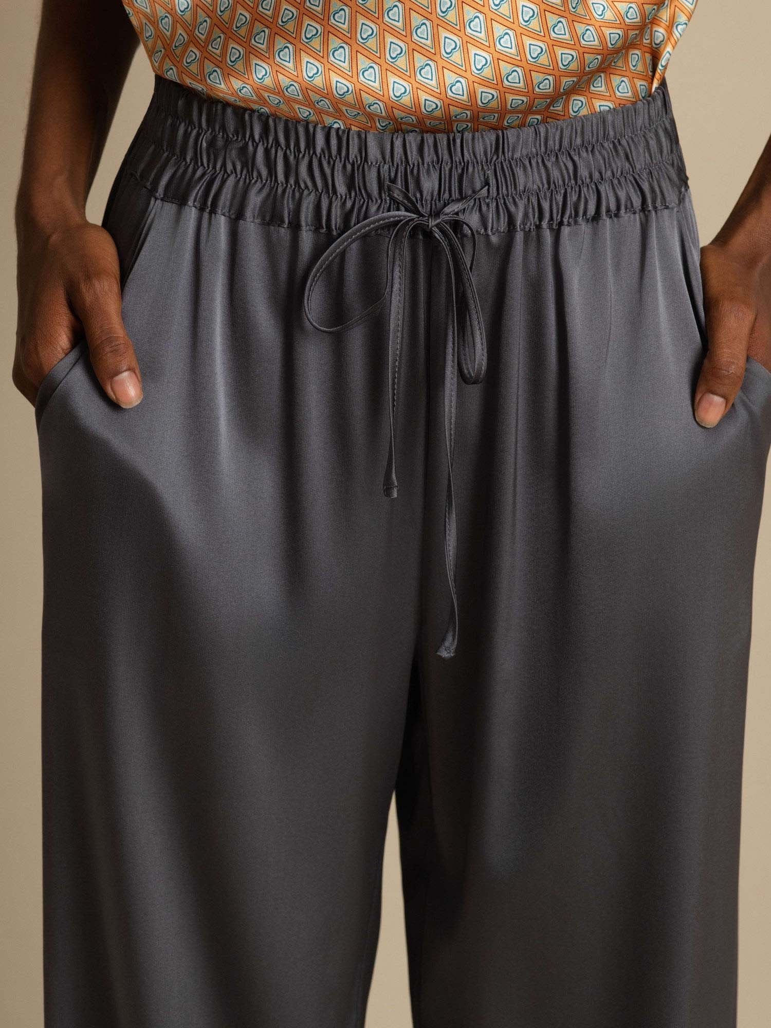 [DarkGray] SilkSilky-AU 19Momme Silk Womens Pants 004