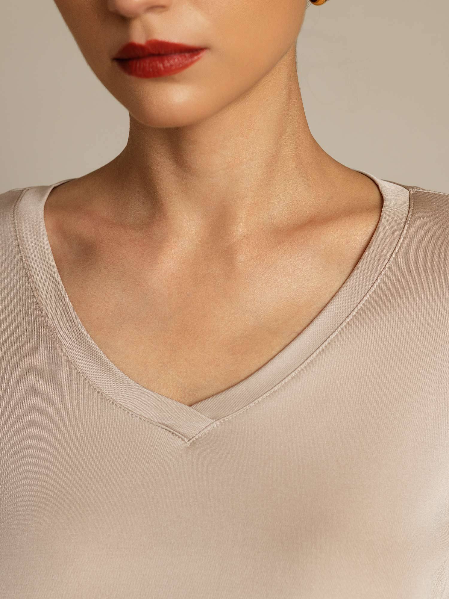 [LightKhaki] SilkSilky-AU Pure Silk V Neck Women's T-Shirt 004