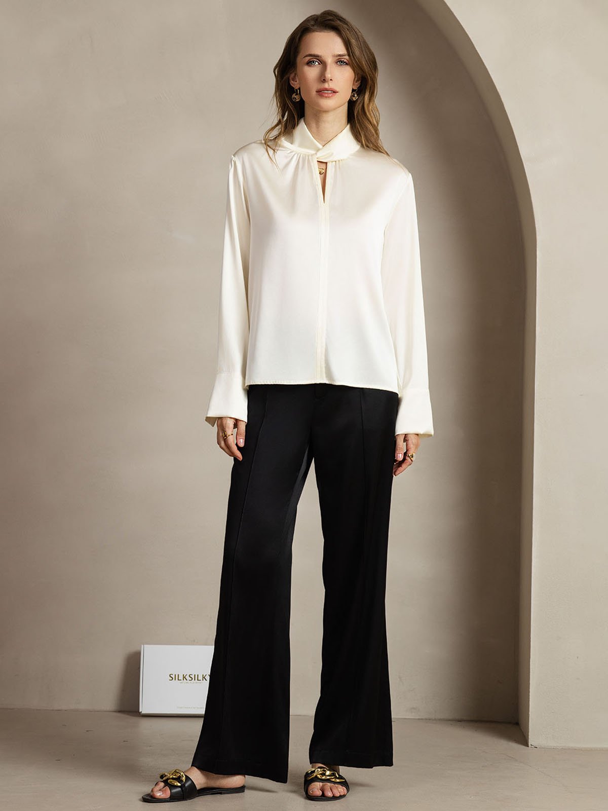 [Ivory] SilkSilky-AU 19Momme Silk Keyhole Neck Women's Shirt 010