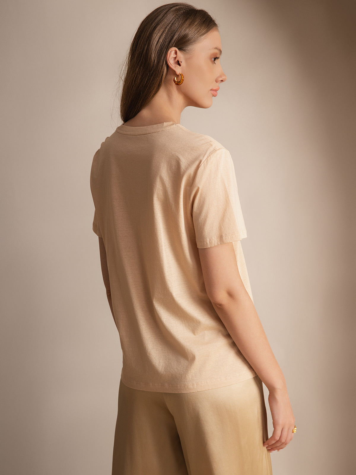 [Beige] SilkSilky-AU Silk Knitted Short Sleeve Round Neck Women's T-Shirt 002