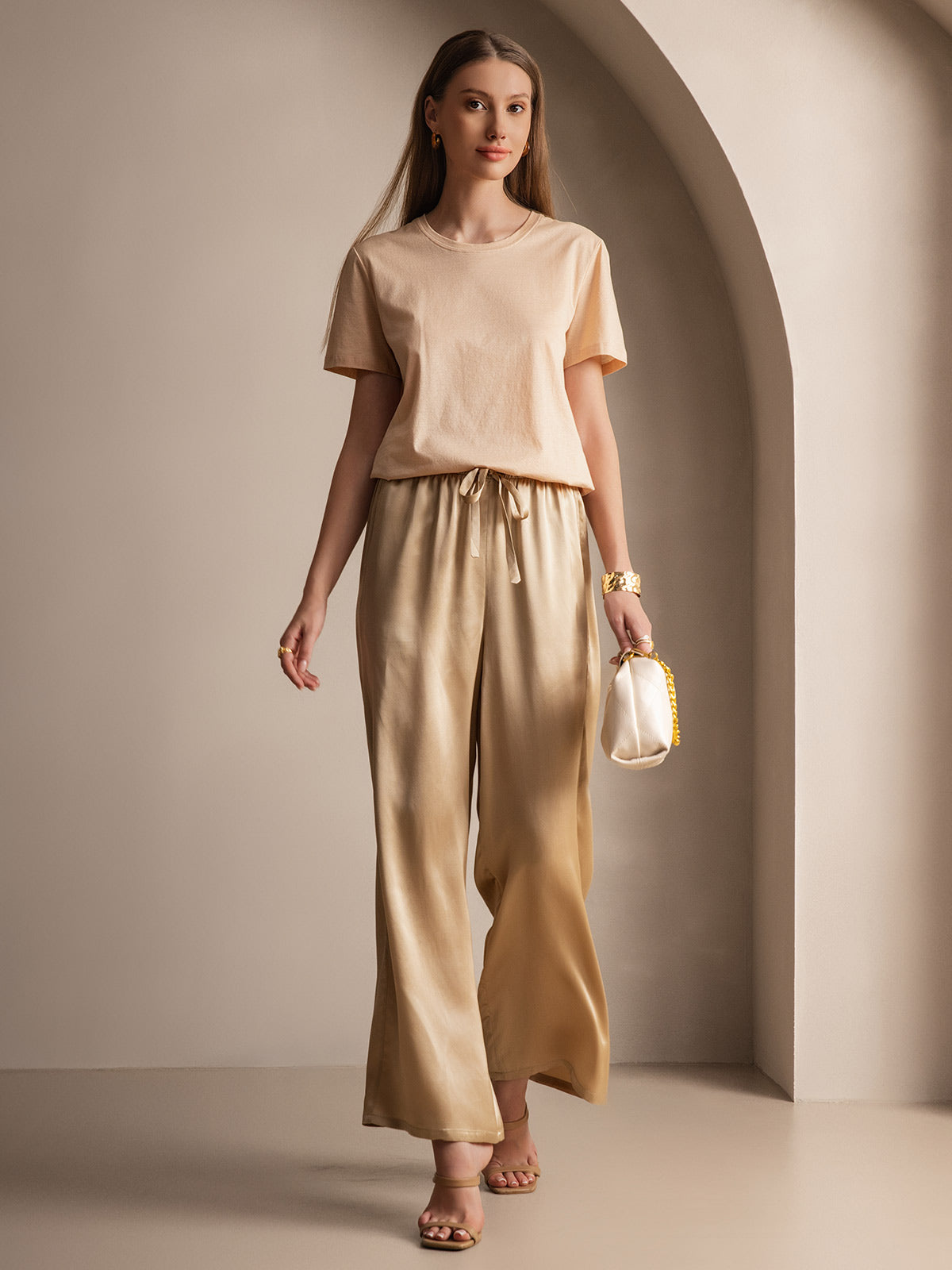 [Beige] SilkSilky-AU Silk Knitted Short Sleeve Round Neck Women's T-Shirt 006