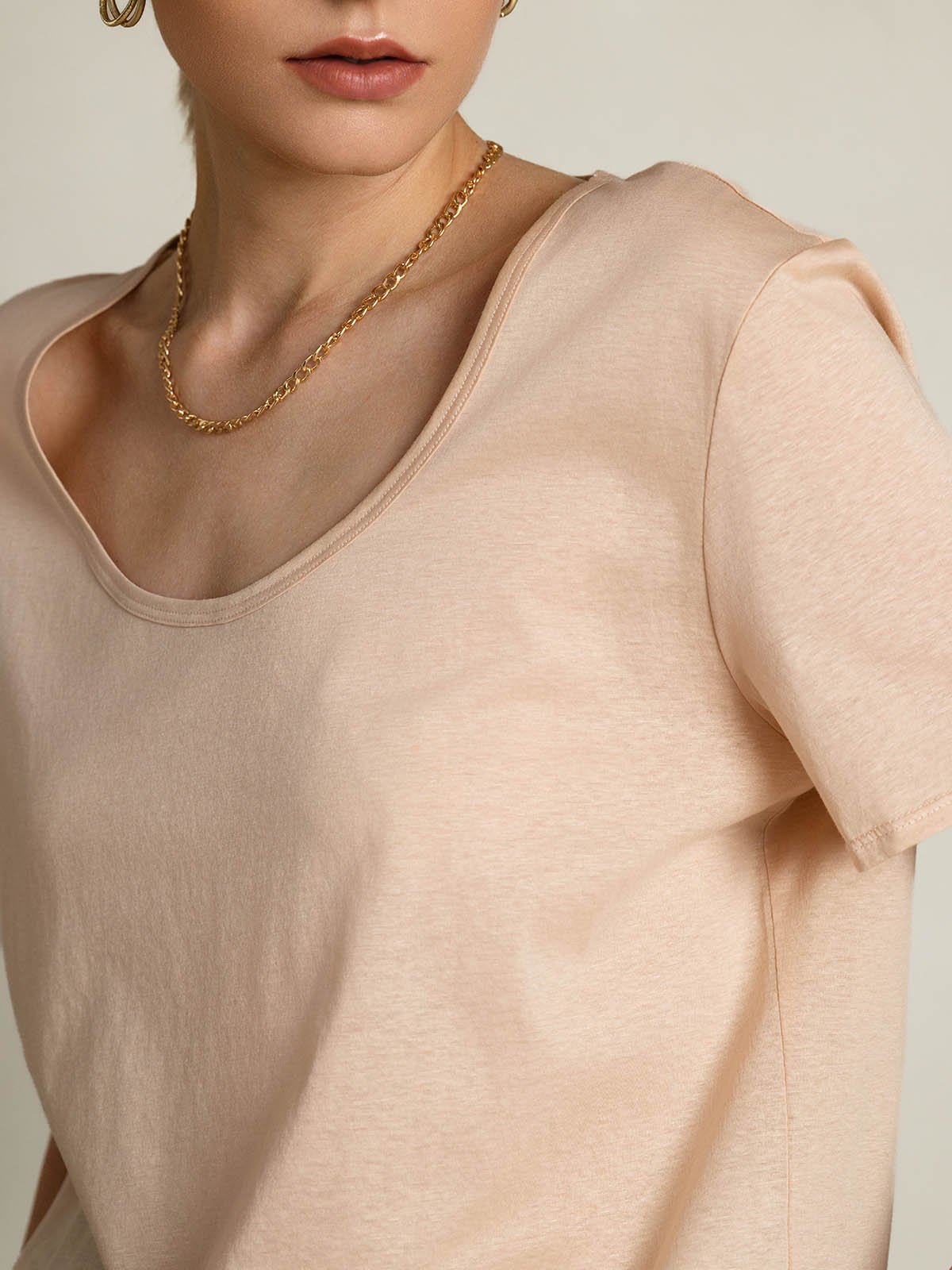 [Beige] SilkSilky-AU Silk Short Sleeve U Neck Women's T-Shirt 009