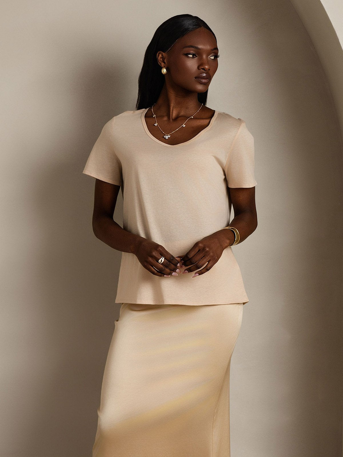 [Beige] SilkSilky-AU Silk Short Sleeve V Neck Women's T-Shirt 004