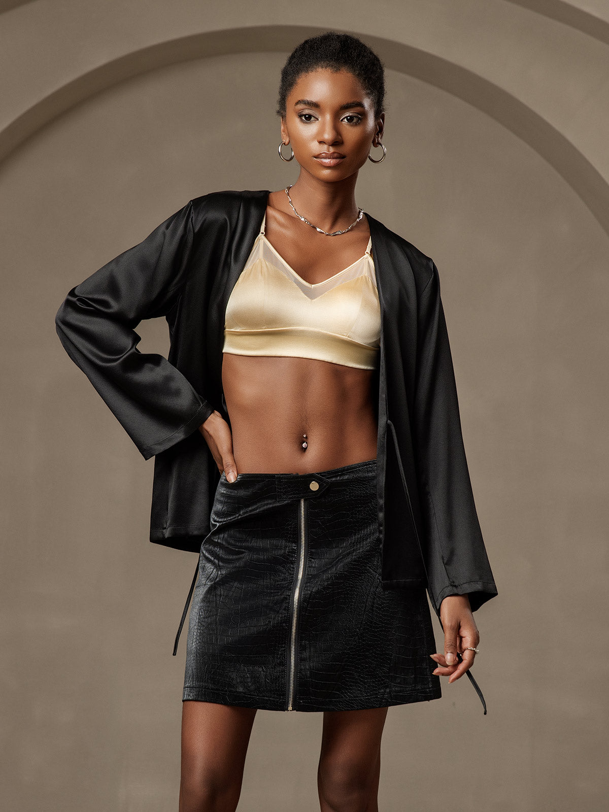 [Black] SilkSilky-AU 19Momme Silk Long Sleeve Womens Outerwear 001