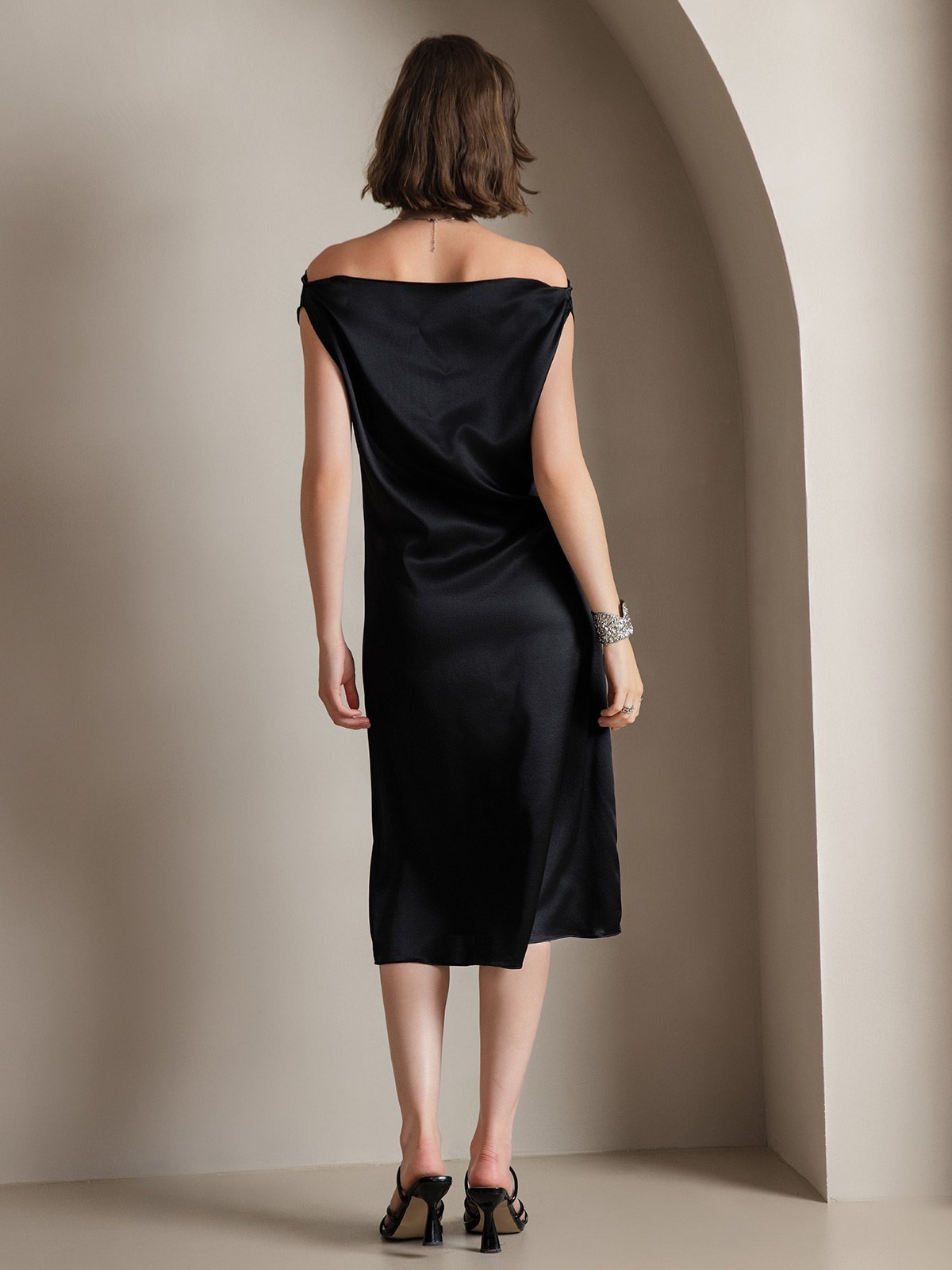 [Black] SilkSilky-AU 19Momme Silk Sleeveless Cowl Neck Dress 002