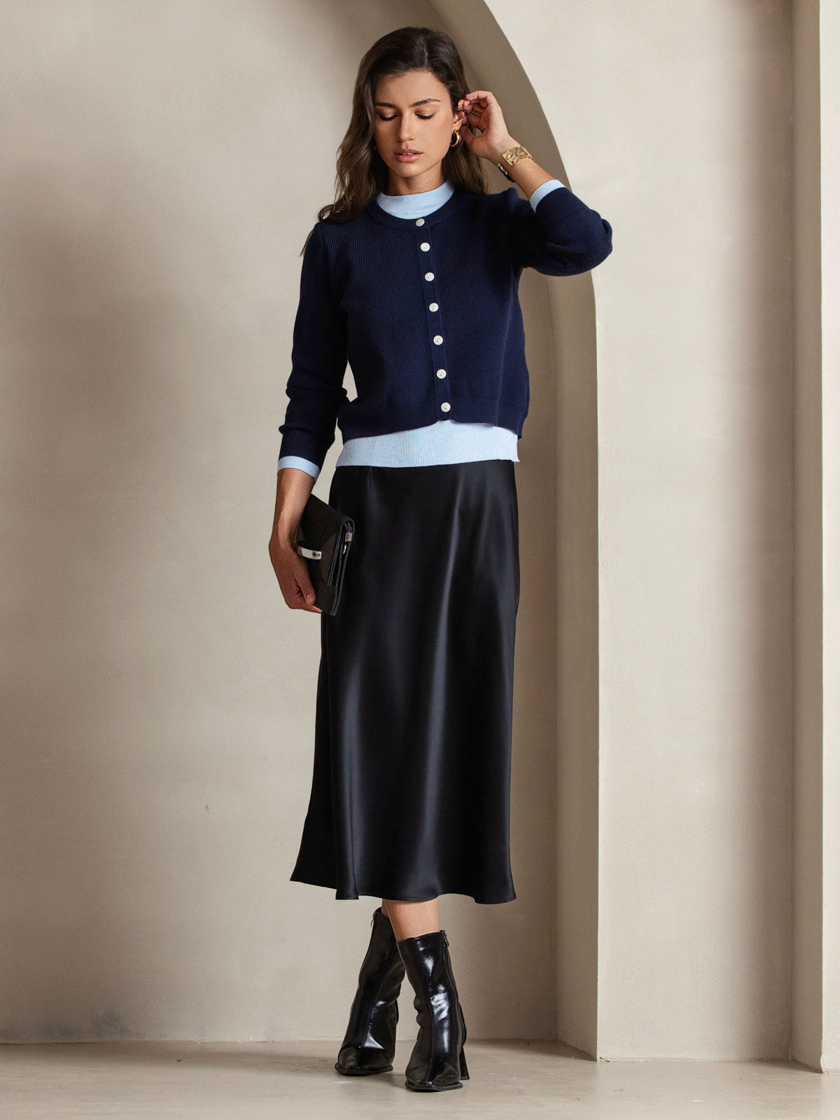 [Black] SilkSilky-AU Pure Silk Round Neck Dress 007