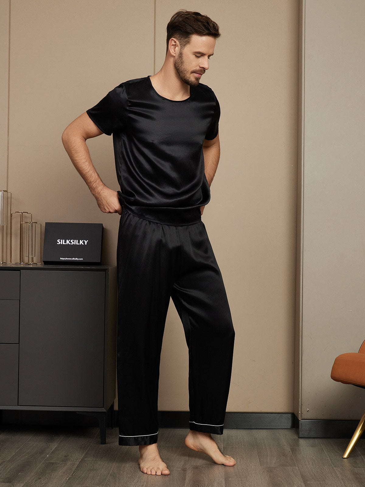 [Black] SilkSilky-AU Pure Silk Short Sleeve Round Neck Men's Pyjamas 004