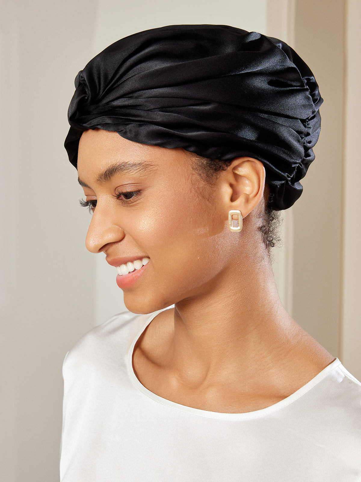 [Black] SilkSilky-AU Pure Silk Sleep Cap 001