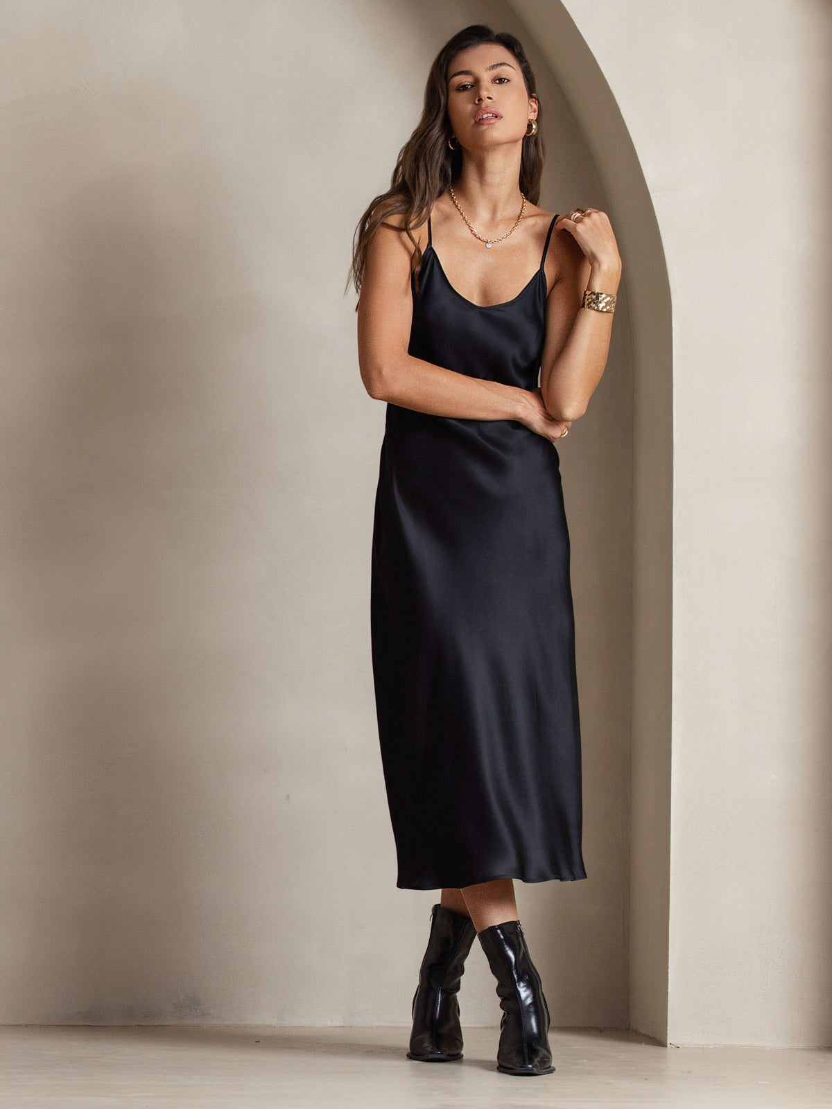 [Black] SilkSilky-AU Pure Silk Sleeveless Round Neck Dress 005