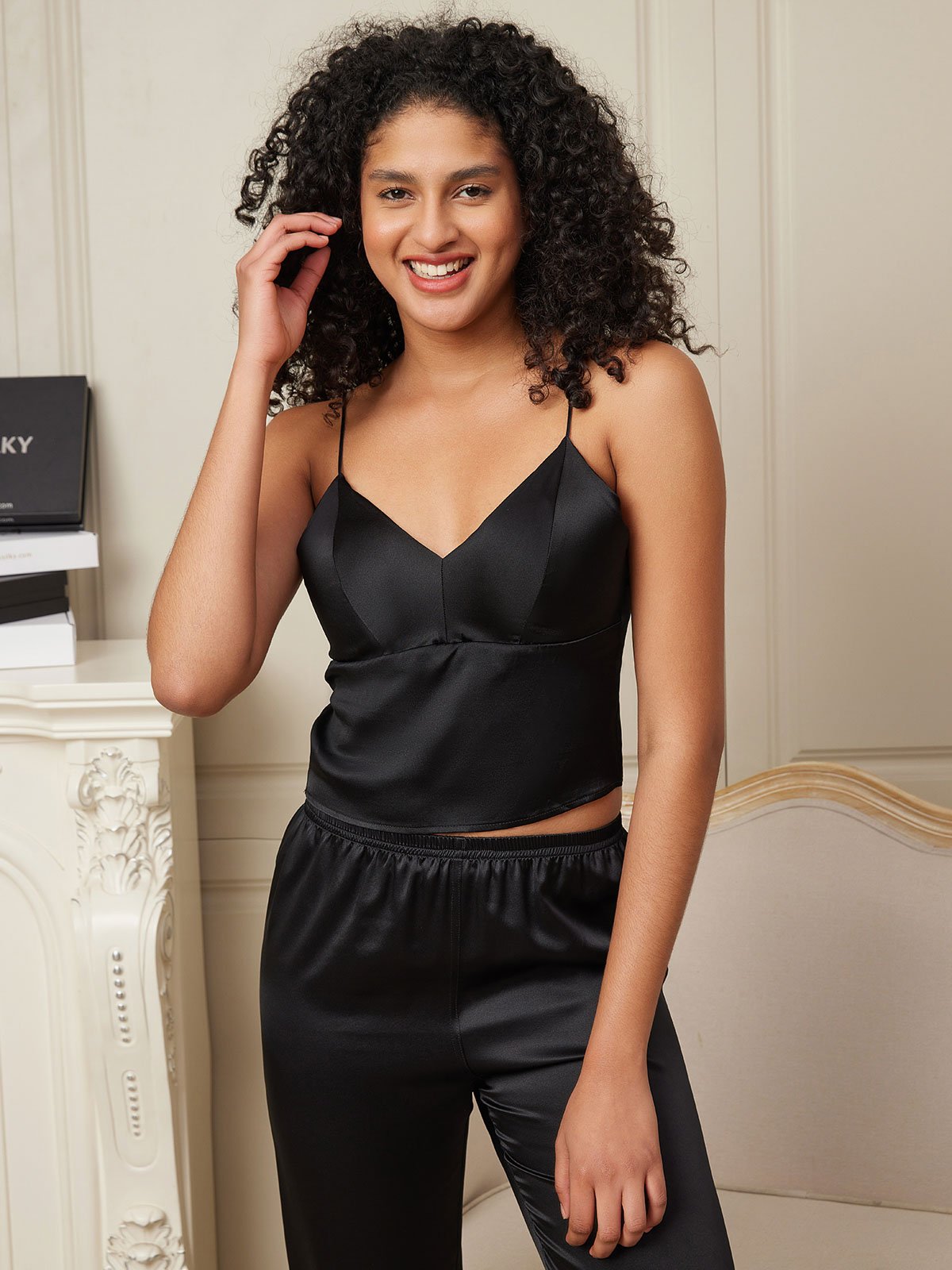 [Black] SilkSilky-AU Pure Silk V Neck Camisole 005