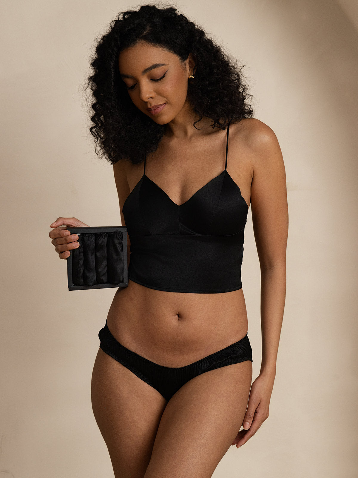 [Black] SilkSilky-AU Silk Knitted Panty 004