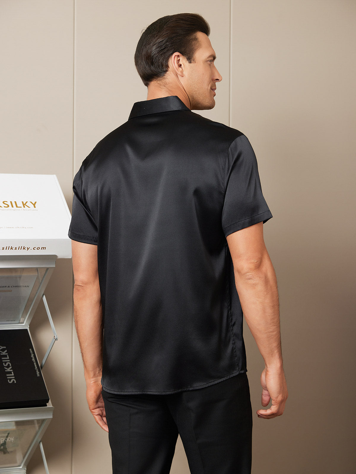[Black] SilkSilky-AU Silk Short Sleeve Collar Men's Shirt 002