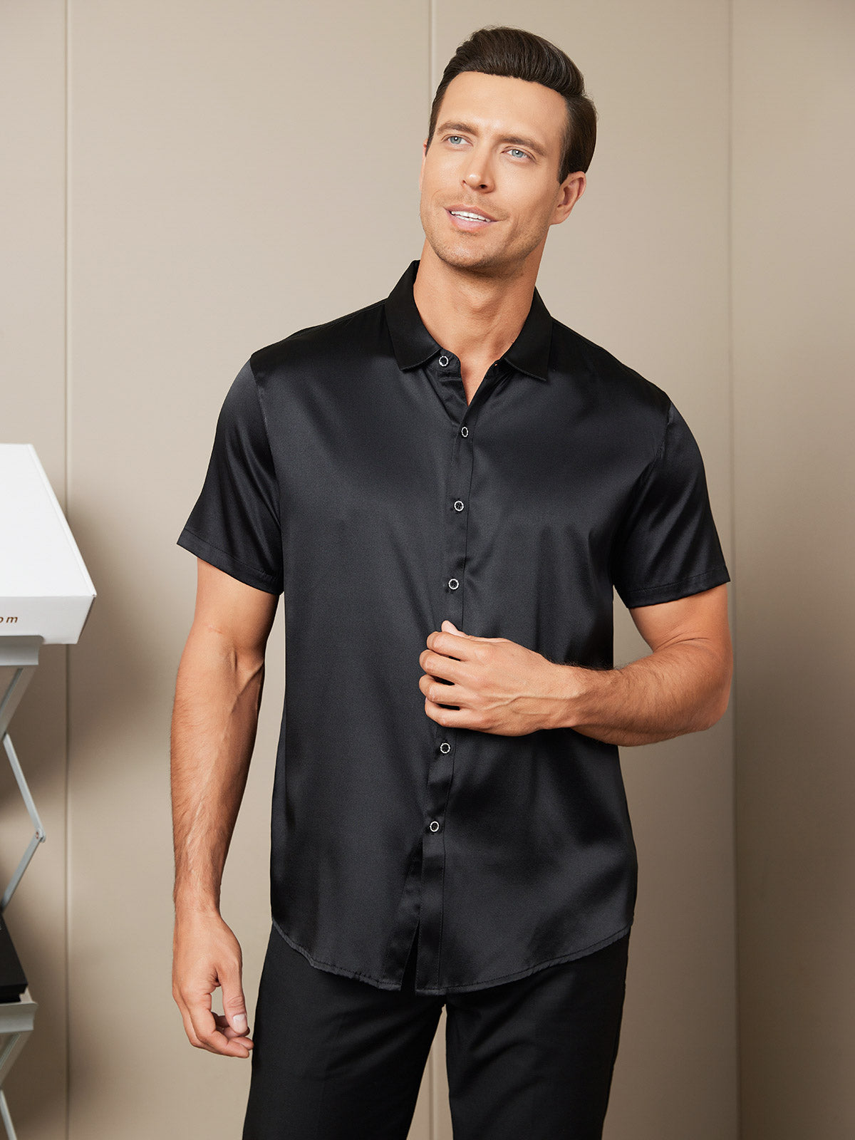 [Black] SilkSilky-AU Silk Short Sleeve Collar Men's Shirt 003