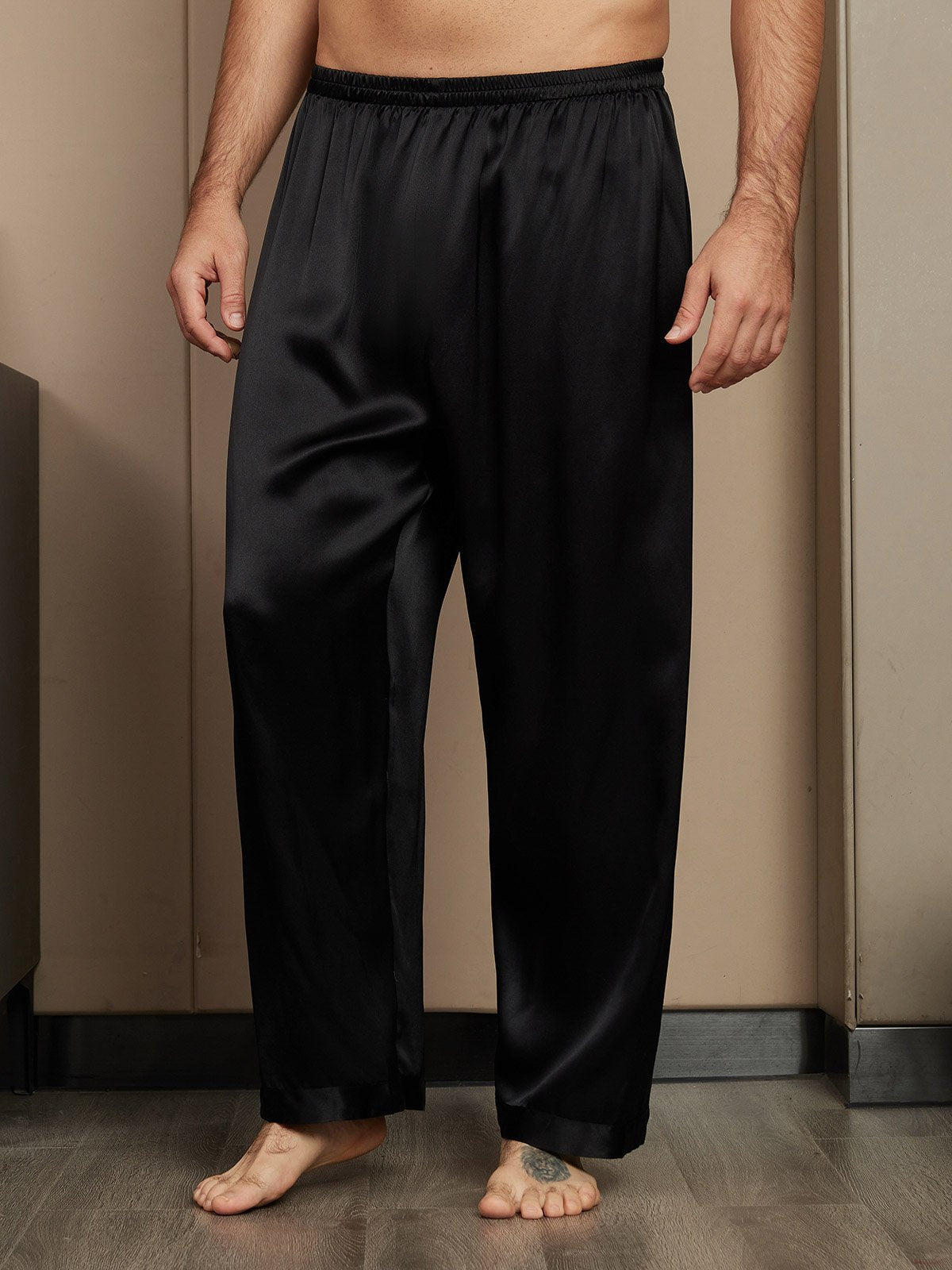 [Black] SilkSilky-AU Men's Sleep Shorts 001