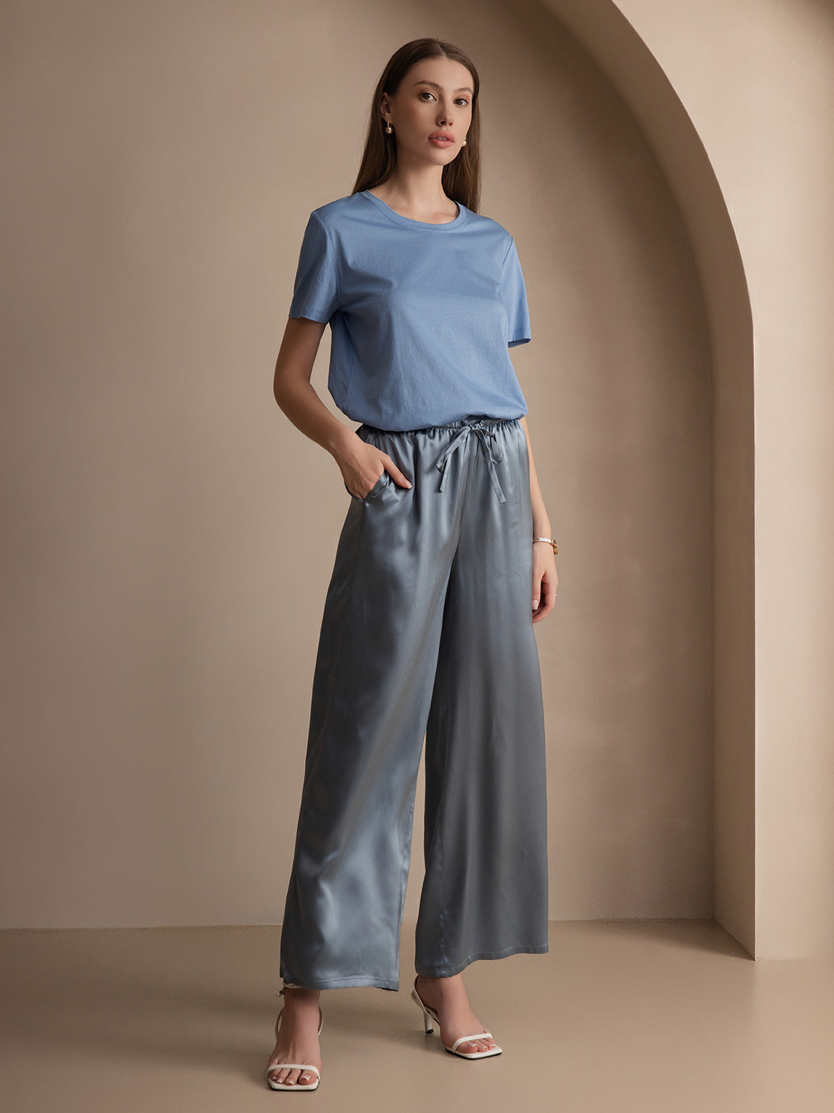 [Blue] SilkSilky-AU Silk Knitted Short Sleeve Round Neck Women's T-Shirt 006