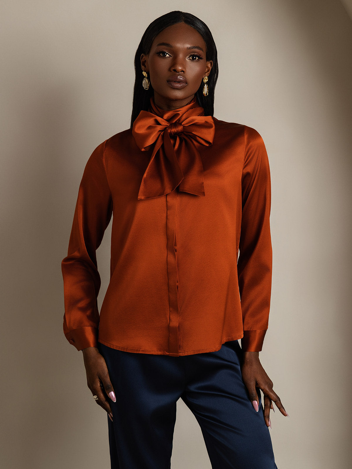 [Caramel] SilkSilky-AU 19Momme Silk Long Sleeve Tie Neck Women's Shirt 003