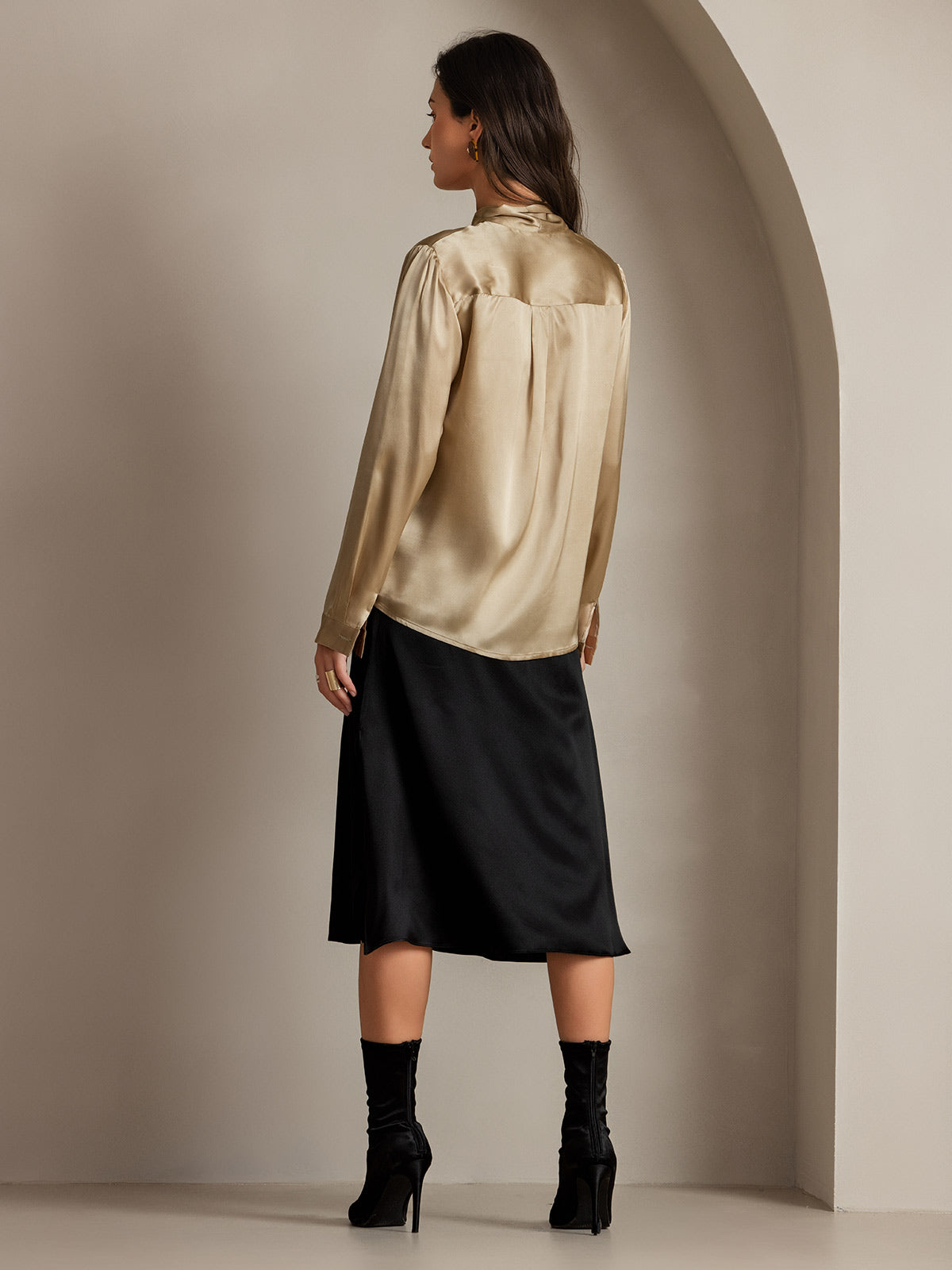 [Champagne] SilkSilky-AU 19Momme Silk Long Sleeve Tie Neck Women's Shirt 002